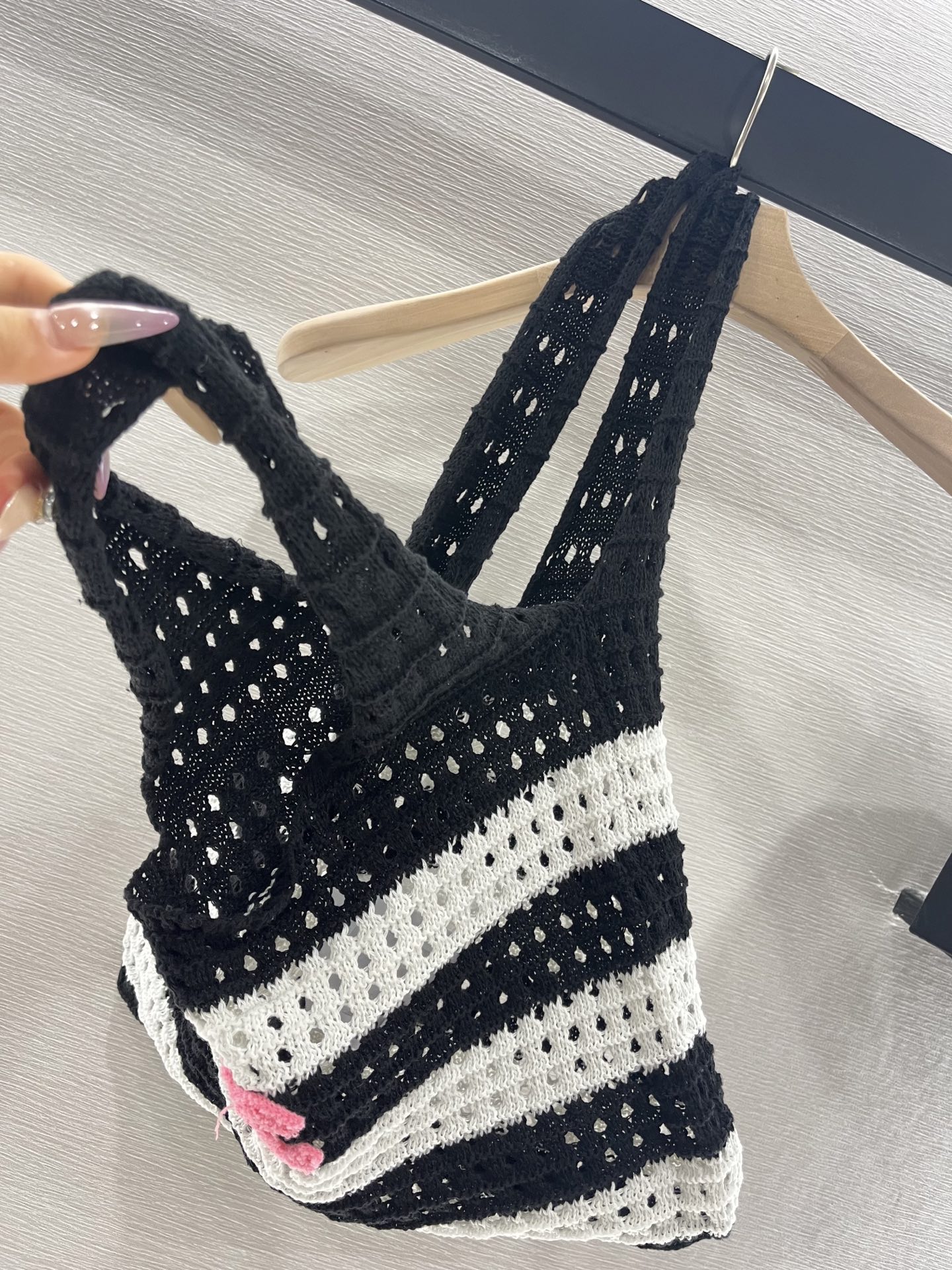 Chanel Striped Knit Shoulder Bag, Luxurious Cashmere, Designer Handbag 9 i1746986125531 6515 0 8