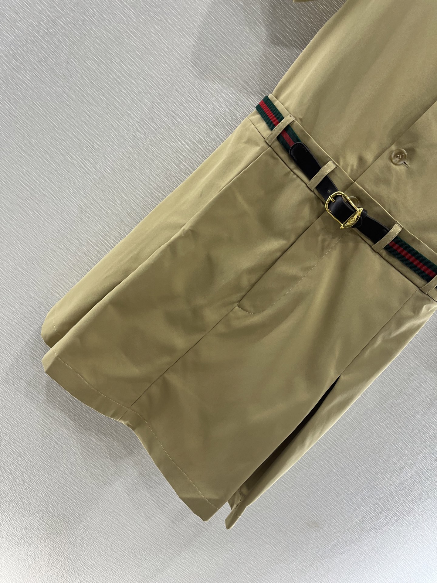 i1746988325827 2001 0 3