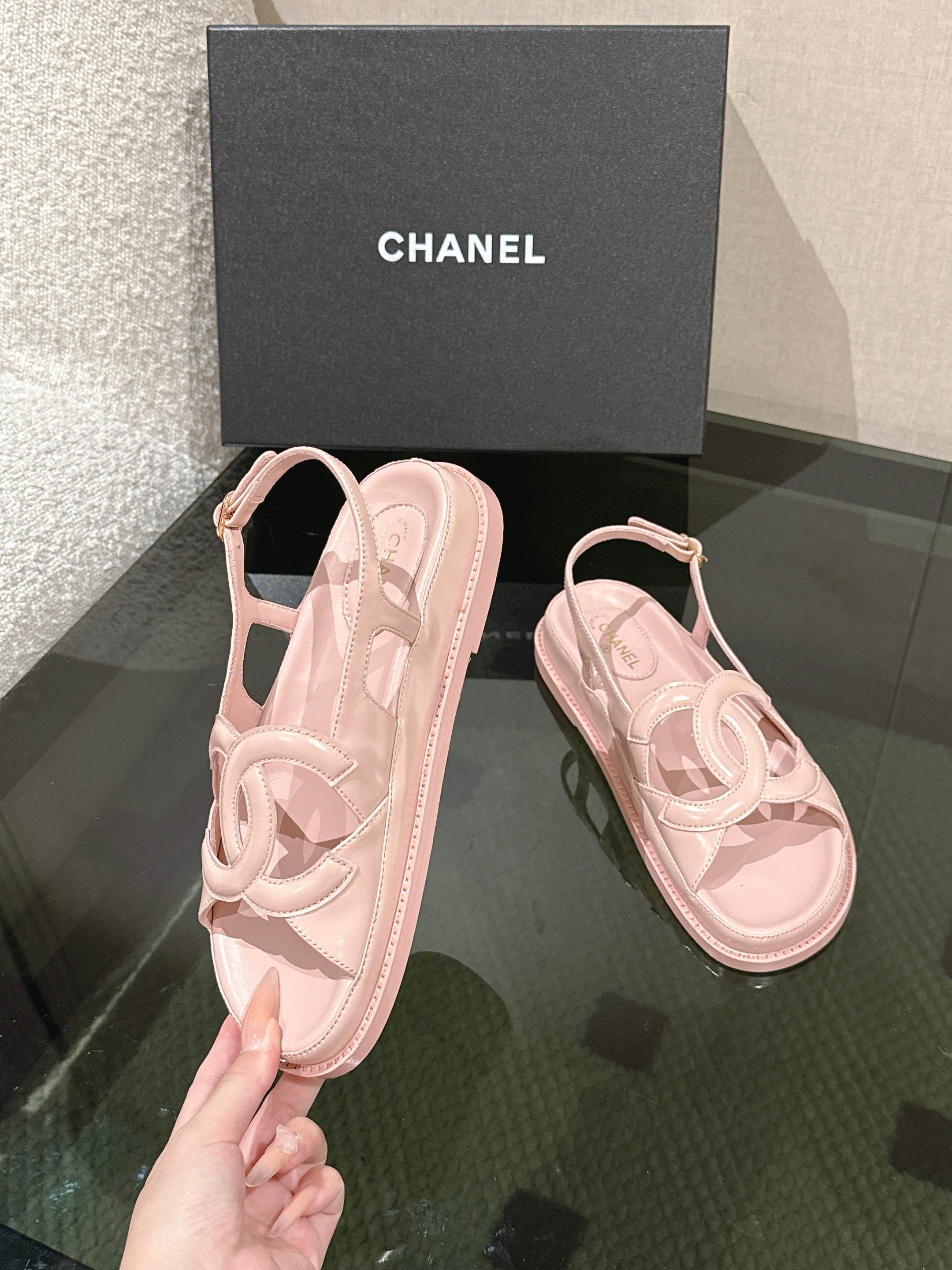 𝐂𝐡*𝐧𝐞𝐥 26p ¡Clásico de primavera y verano! ¡Los zapatos de playa son un éxito en Internet! El último modelo del mo…