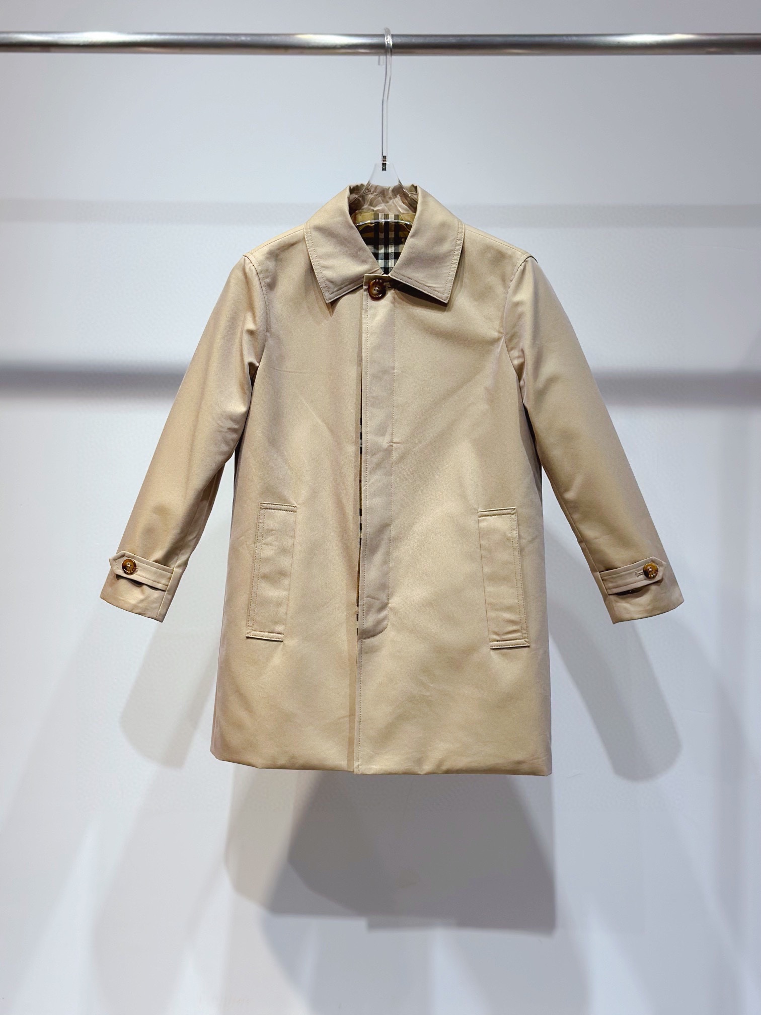 Burberry Impecable
 Ropa infantil Cortavientos Niños