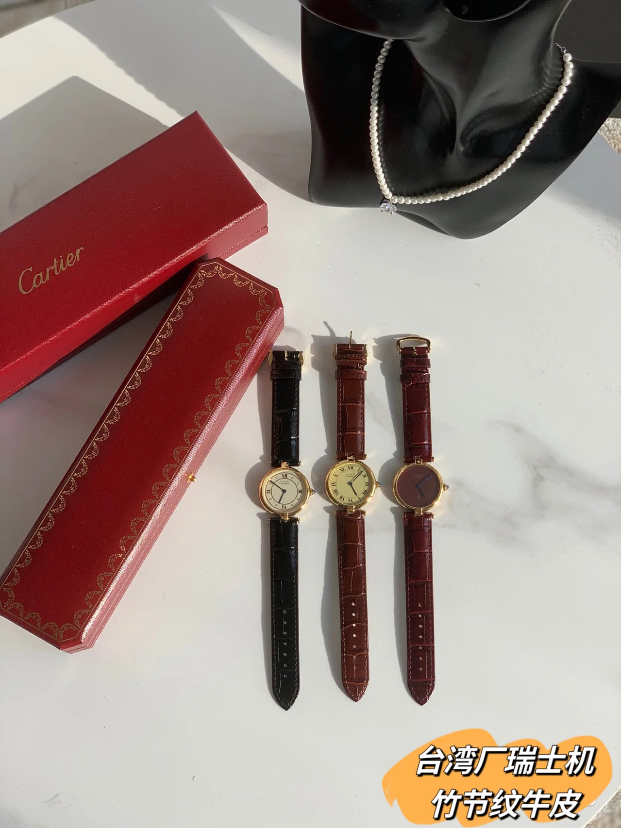 NO:391999,[Gilded Years | The Epic of Time in the Card Home. It is not only a container of time, but also an aesthetic symbol that transcends time and space - the gold watchmaker who has been rubbing over time, shines with the unique warm luster of the old time, classic craftsmanship of the 20th century, a small and exquisite round ultra-thin dial, Roman VS digital scale, bamboo-bone-patterned bracelet... Every detail is an isolated aesthetic that cannot be reproduced! With it, you can wear the confidence of 'old money style'. (Taiwan factory one-to-one original replica, Swiss movement, sapphire scratch-resistant glass, super high cost-effectiveness!),, gold19860909【鎏金岁月｜卡家中古小金表.藏于腕间的时光史诗】  它不仅是时间的容器,更是跨越时空的美学符号——历经岁月摩挲的黄金表客,泛着旧时光特有温润光泽,20世纪经典工艺,小巧玲珑的圆形超薄表盘,罗马VS数字刻度,竹节纹表链…每一处细节都是无法复刻的孤品美学!拥有它,便能戴出＂老钱风＂的底气.(台湾厂一比一原版复刻,瑞士机芯,蓝宝石防刮玻璃,超高性价比!),,gold,Watch