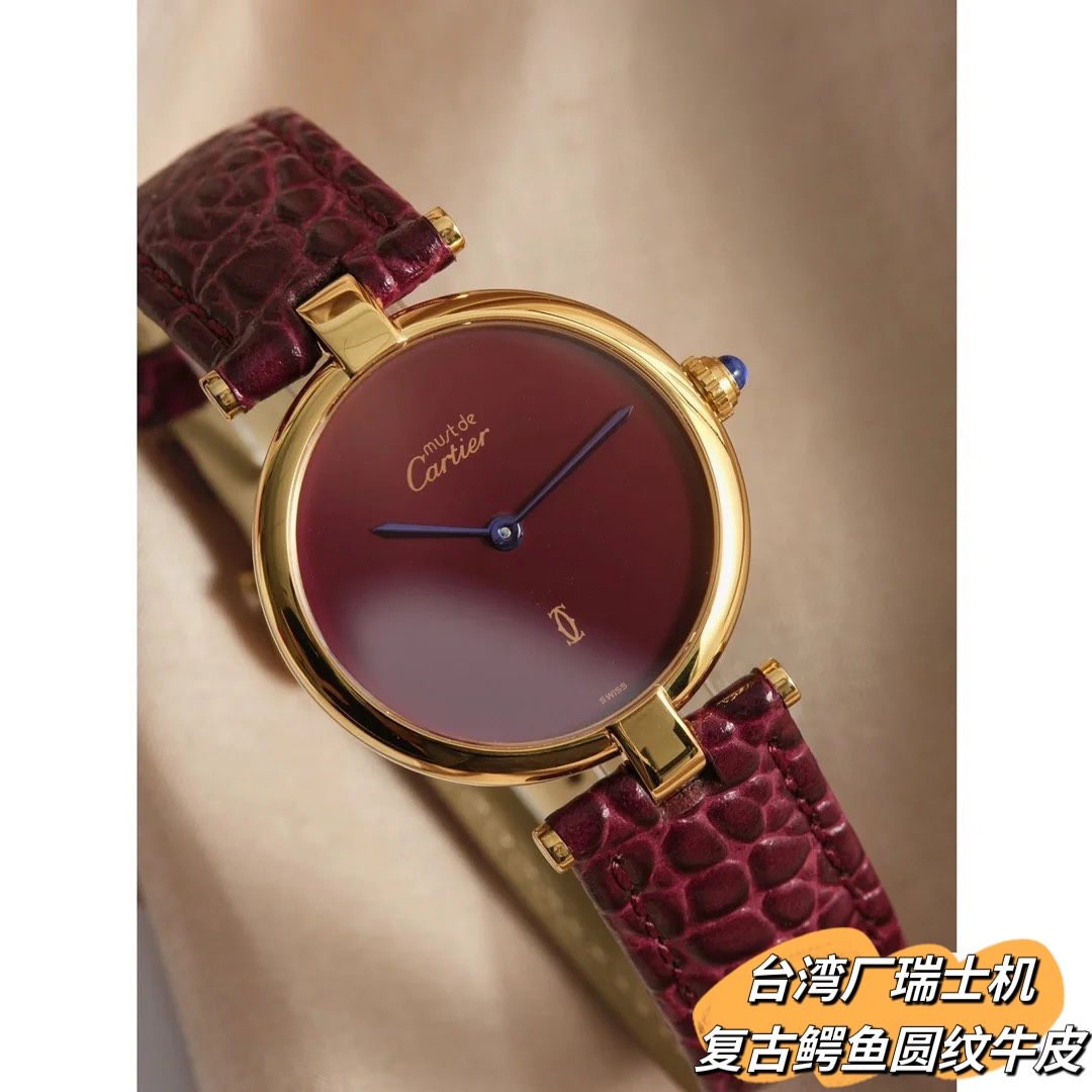 NO:392007,[Gilded Years | The Epic of Time in the Card Home. It is not only a container of time, but also an aesthetic symbol that transcends time and space - the gold watchmaker who has been rubbing over time, shines with the unique warm luster of the old time, classic craftsmanship of the 20th century, a small and exquisite round ultra-thin dial, Roman VS digital scale, bamboo-bone-patterned bracelet... Every detail is an isolated aesthetic that cannot be reproduced! With it, you can wear the confidence of 'old money style'. (Taiwan factory one-to-one original replica, Swiss movement, sapphire scratch-resistant glass, super high cost-effectiveness!),, gold19860909【鎏金岁月｜卡家中古小金表.藏于腕间的时光史诗】  它不仅是时间的容器,更是跨越时空的美学符号——历经岁月摩挲的黄金表客,泛着旧时光特有温润光泽,20世纪经典工艺,小巧玲珑的圆形超薄表盘,罗马VS数字刻度,竹节纹表链…每一处细节都是无法复刻的孤品美学!拥有它,便能戴出＂老钱风＂的底气.(台湾厂一比一原版复刻,瑞士机芯,蓝宝石防刮玻璃,超高性价比!),,gold,Watch