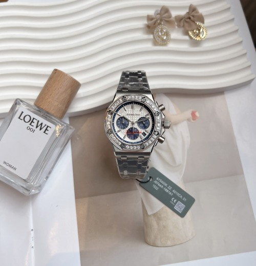 Audemars Piguet Royal Oak Diamond Bezel Automatic Chronograph Watch 1 Audemars Piguet Royal Oak Diamond Bezel Automatic Chronograph Watch