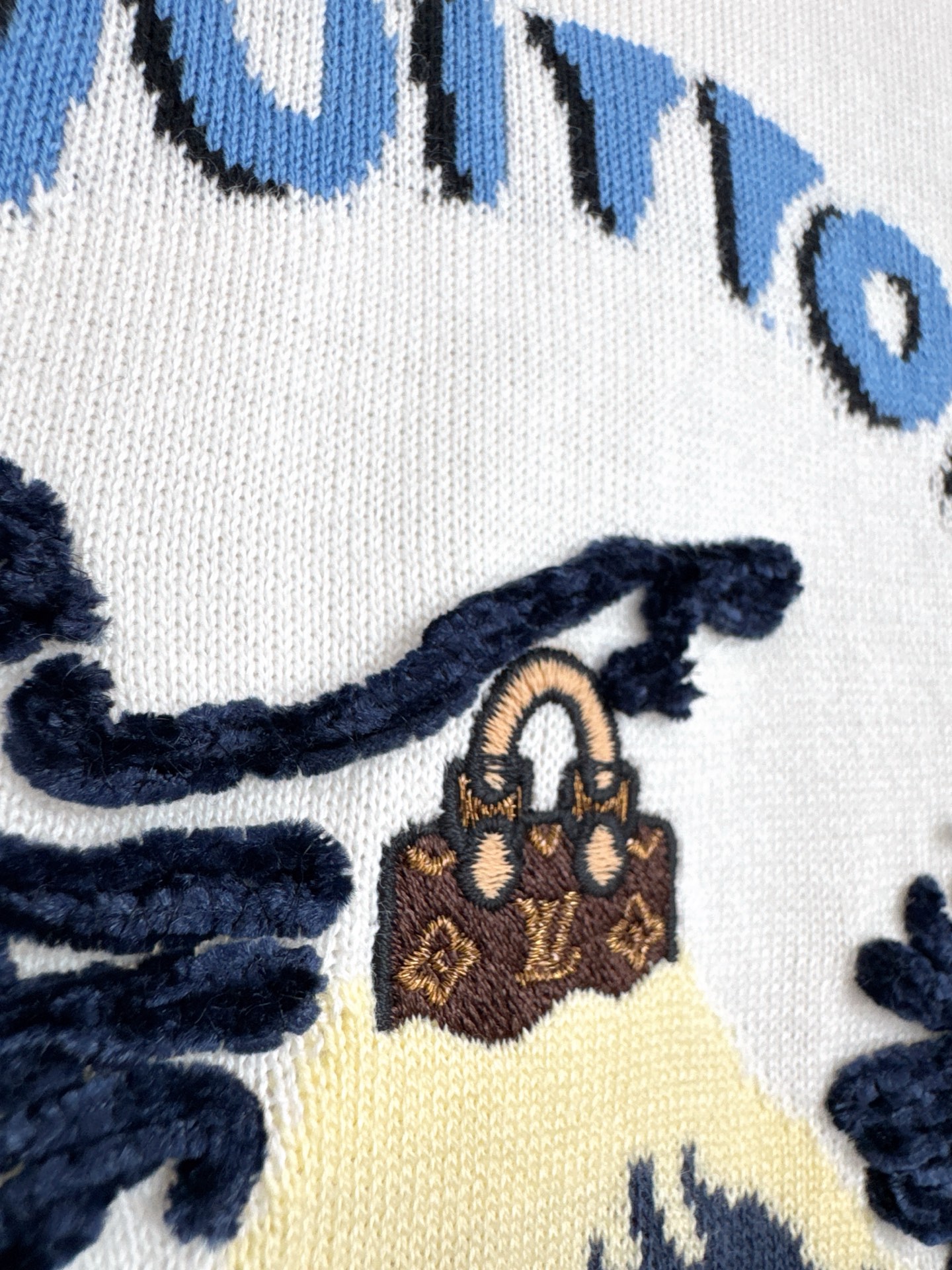 Louis Vuitton x Nigo White Jersey Crew Neck T-Shirt with Embroidery 8 i1754727497533 6416 0 6