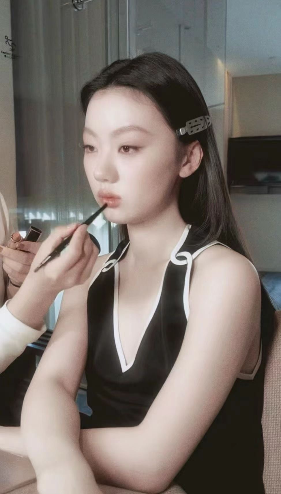 NO:778774,The girl with the highest version on the market inspects the goods, trims the three marks on the threads, pictures of the goods and takes a video. If you want quality and service, please add me on WeChat. We will not accept urgent orders. Model No. G26040682 CHANE*L. The girl of the new highest version on the market will inspect the goods, trim the three marks on the threads, show pictures of the goods and take videos. If you want quality and service, please add me on WeChat and we will not accept urgent orders. High-end custom-made double C contrasting color hemming slim fit V-neck knitted vest top!  Black, white, 36.38.40 (38 size bust 78, length 59), Chanel-clothing,chanel,chanel,19860909市面最高版本小妹验货、修剪线头上三标、货可图及拍视频,要品质要服务的加我微信,不接急单.款号G26040682 CHANE*L新市面最高版本小妹验货、修剪线头上三标、货可图及拍视频,要品质要服务的加我微信,不接急单.款高端定制双C撞色包边修身显瘦V领针织背心上衣！黑色、白色、36.38.40（38码胸围78,衣长59）,香奈儿-服装,chanel,chanel,,Women's clothing