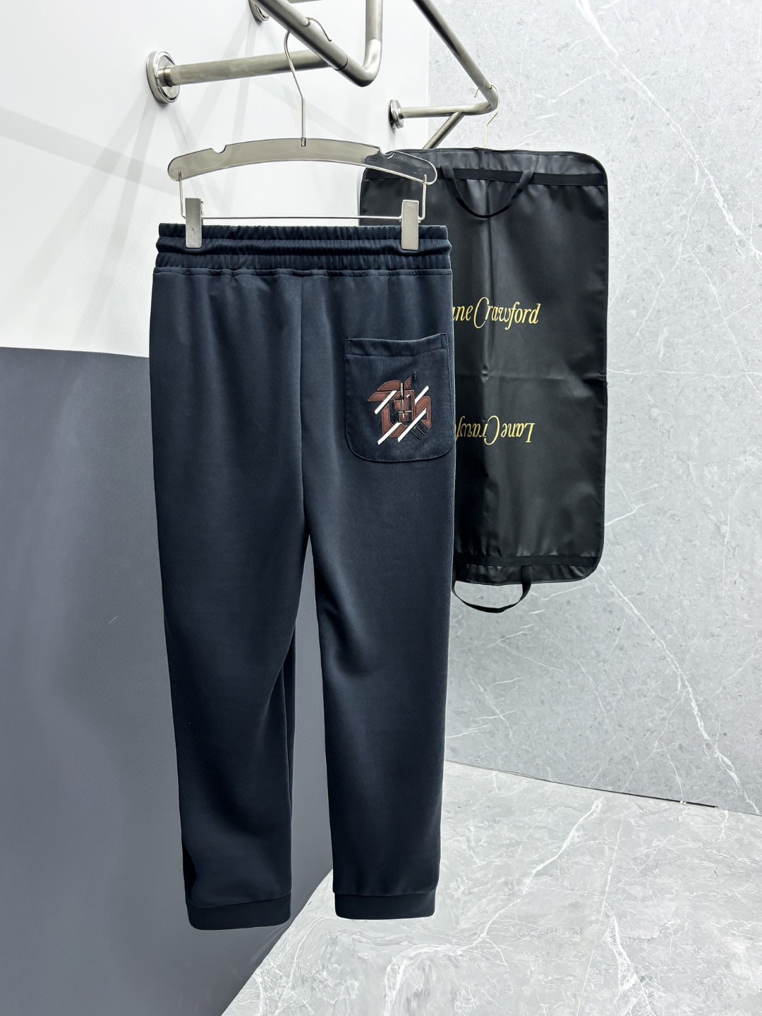 NO:120719,Hermes New style is coming 2025 new casual pants, imported high-density custom-made fabric, comfortable, soft and skin-friendly, straight and not easy to wrinkle, simple and clear, super versatile, fashionable and versatile, straight and stylish, a must-have for the wardrobe!  Suitable for any occasion, size M-4XL, hermes, hermes, alexander wang19860909Hermes爱马仕 新款来袭 2025新款休闲裤,进口高密度定制面料,舒适柔软亲肤,笔挺不易起皱,简单明了,超级百搭上身效果超级棒时尚百搭,笔挺有型,衣橱必备！适合任何场合穿着,码数M-4XL,,hermes,hermes,alexander wang,Men's clothing