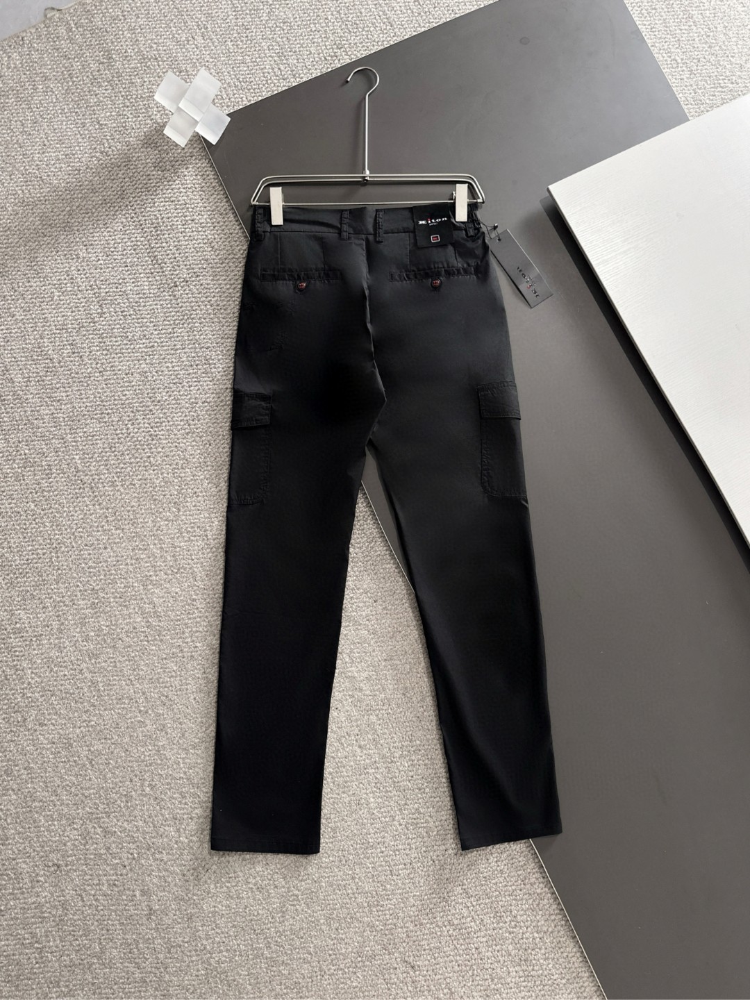 🇫🇷 Kiton 2026春夏爆款颜色：黑色，灰色，藏蓝色尺码：M-4XL介绍：高端松紧腰裤 顶级设计 