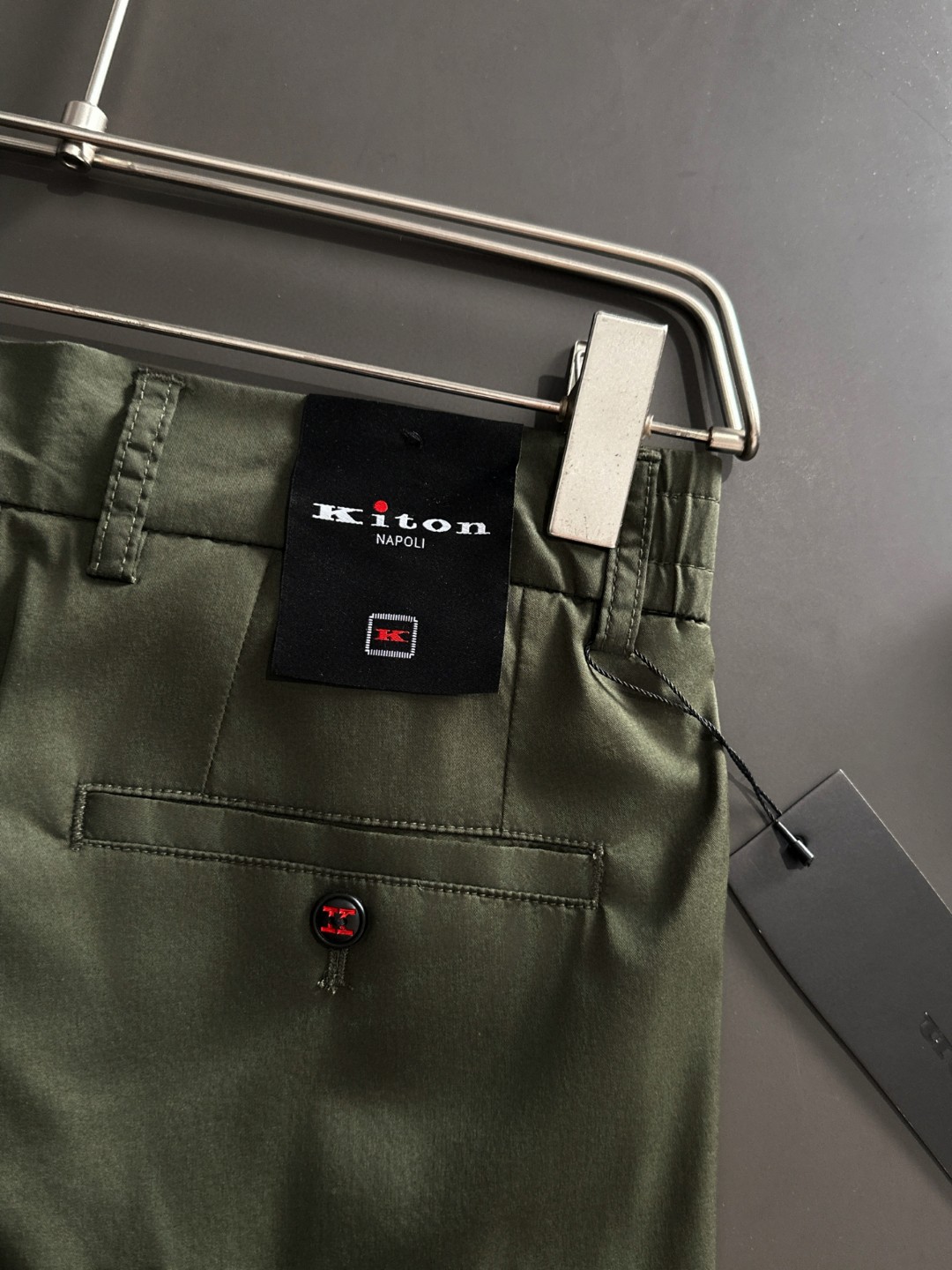 🇫🇷 Kiton 2026春夏爆款颜色：黑色，灰色，藏蓝色尺码：M-4XL介绍：高端松紧腰裤 顶级设计 