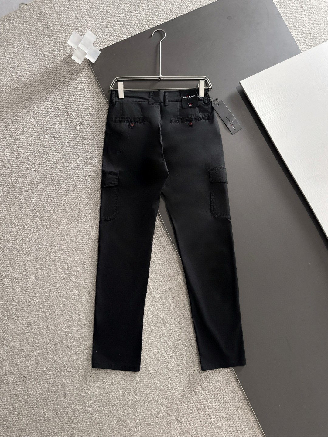 🇫🇷 Kiton 2026春夏爆款颜色：黑色，灰色，藏蓝色尺码：M-4XL介绍：高端松紧腰裤 顶级设计 