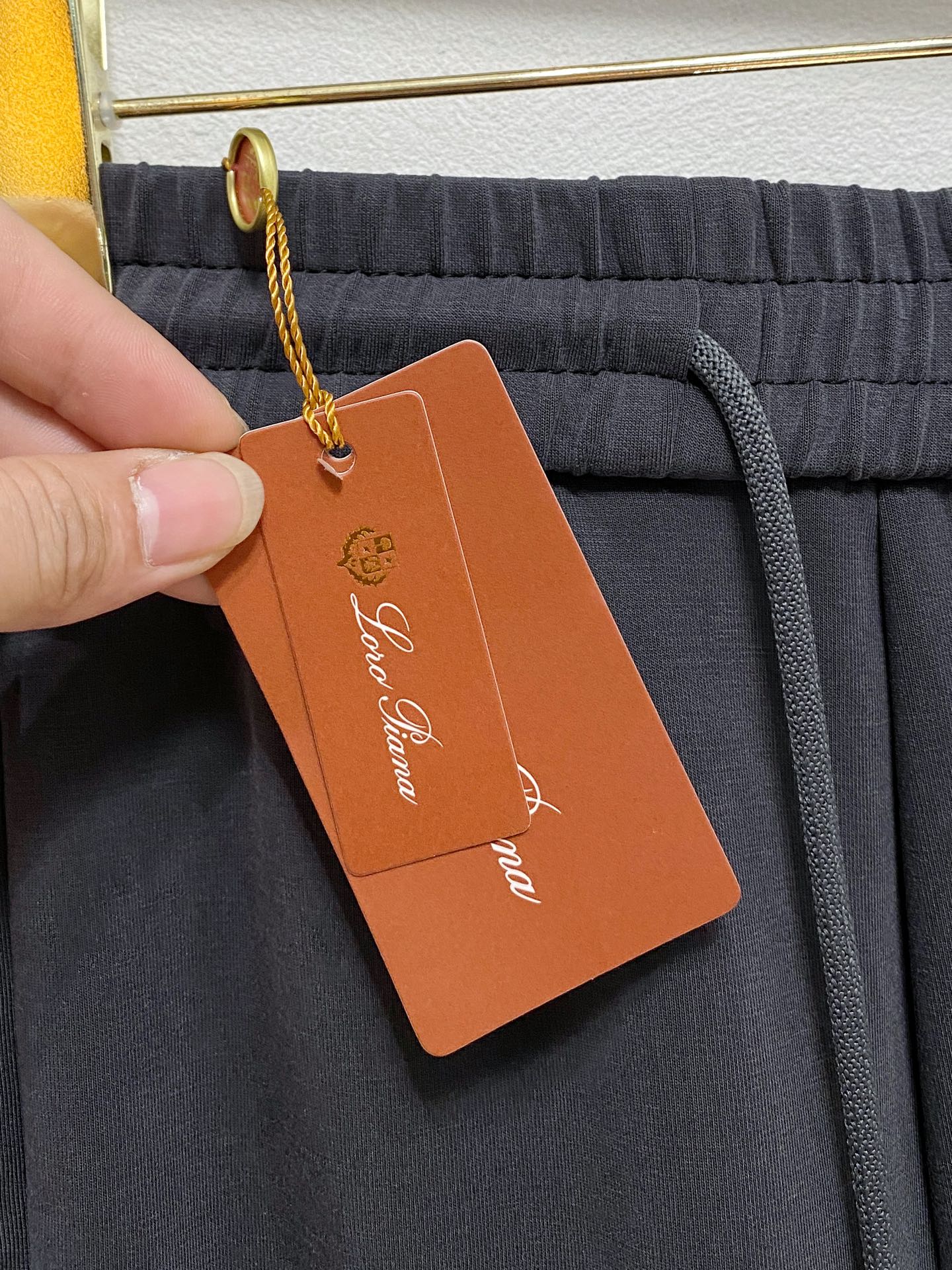 🇫🇷lP🆕原单休闲裤 2025新品，原版休闲裤 原版重工打造，品牌经典LOGO设计，三标齐全！原版五金辅