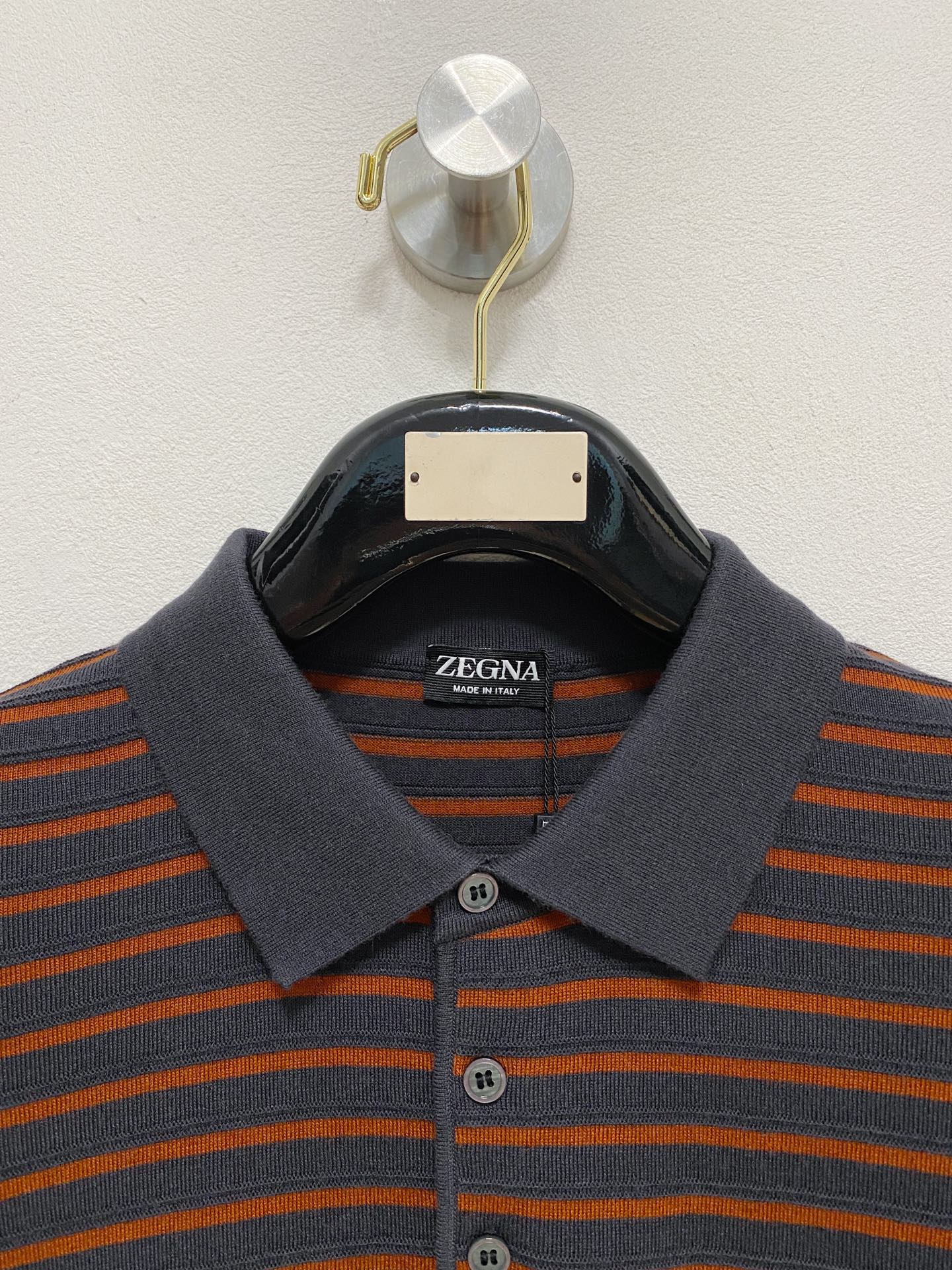 杰尼亚 🇫🇷2025新款男士经典翻领针织Polo衫系列 进口针织面料呈现。轻盈柔软的面料经过成衣染色，营