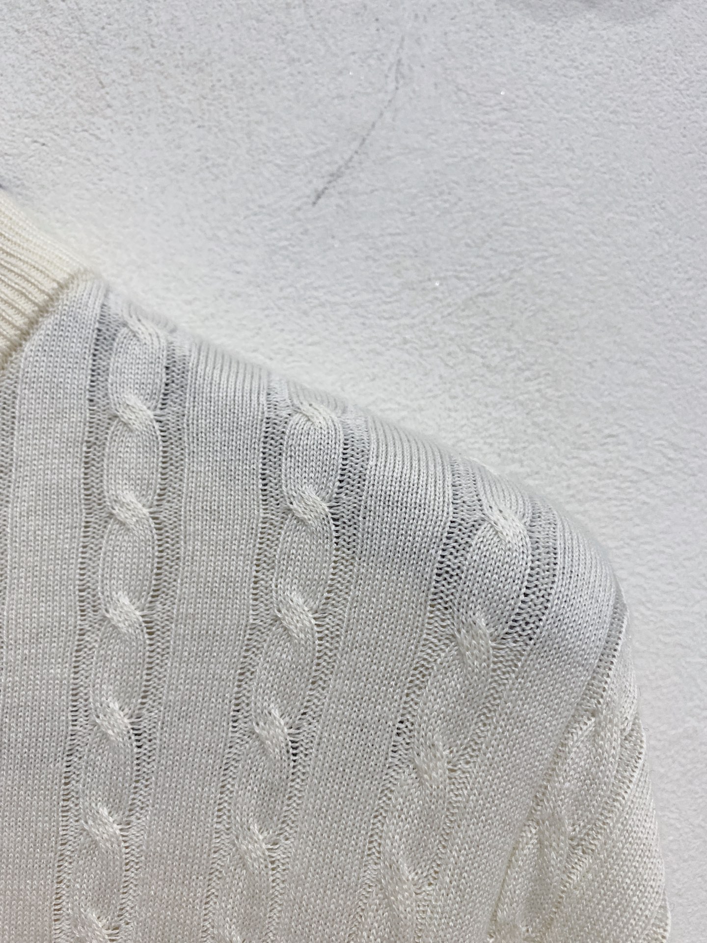 BC🇫🇷2025新款男士经典翻领针织Polo衫系列 进口针织面料呈现。轻盈柔软的面料经过成衣染色，营造出