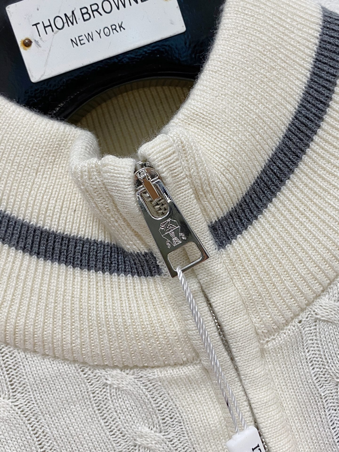 BC🇫🇷2025新款男士经典翻领针织Polo衫系列 进口针织面料呈现。轻盈柔软的面料经过成衣染色，营造出