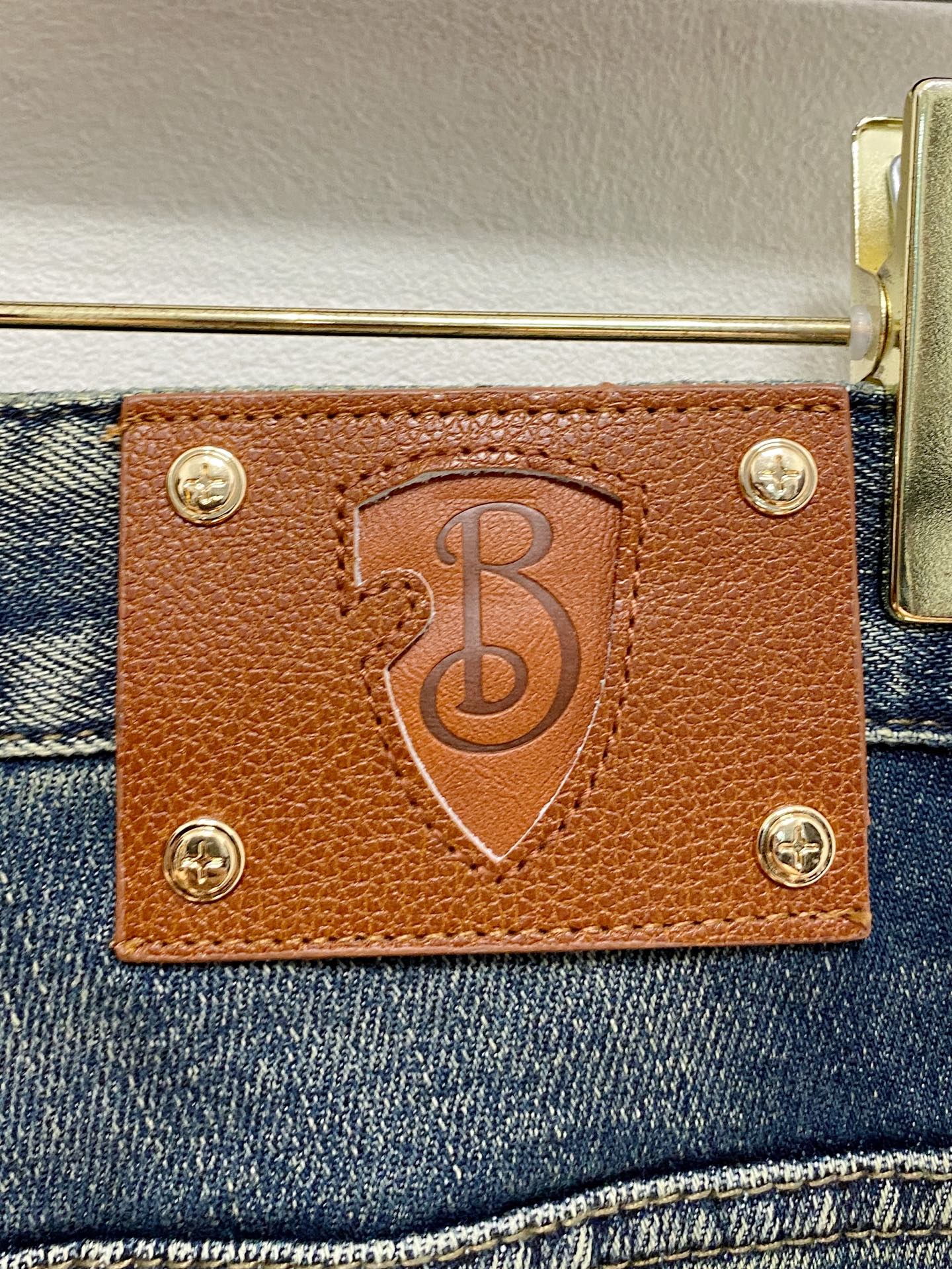 🇫🇷BURBERRY原单牛仔裤 2025新品，原版牛仔裤 原版重工打造，品牌经典LOGO设计，三标齐全！