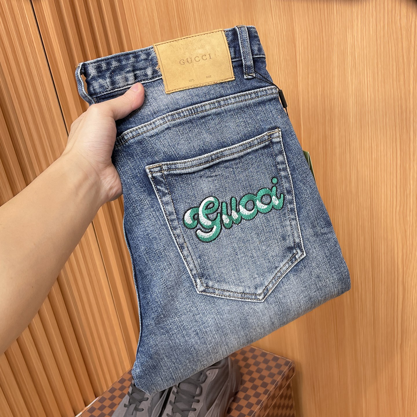 🇫🇷GUCCI 原单牛仔裤 2026新品，原版牛仔裤 原版重工打造，品牌经典LOGO设计，三标齐全！原版