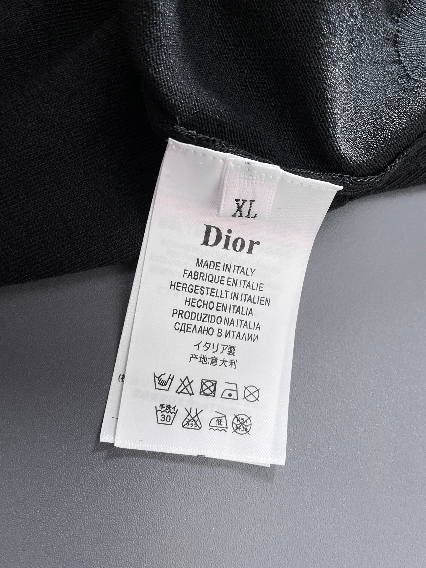 DIORI🇮🇹 翻领POLO 针织短袖材质 桑蚕丝 棉适用季节春 夏 秋,领型圆领袖长短袖袖型常规袖衣长