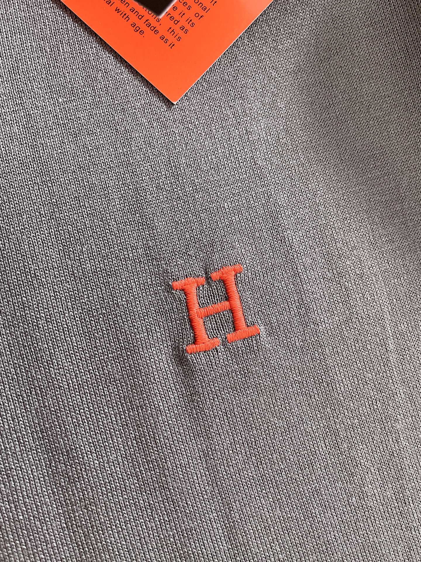 HERMESI🇮🇹 圆领 针织短袖材质 桑蚕丝 棉适用季节春 夏 秋,领型圆领袖长短袖袖型常规袖衣长常规