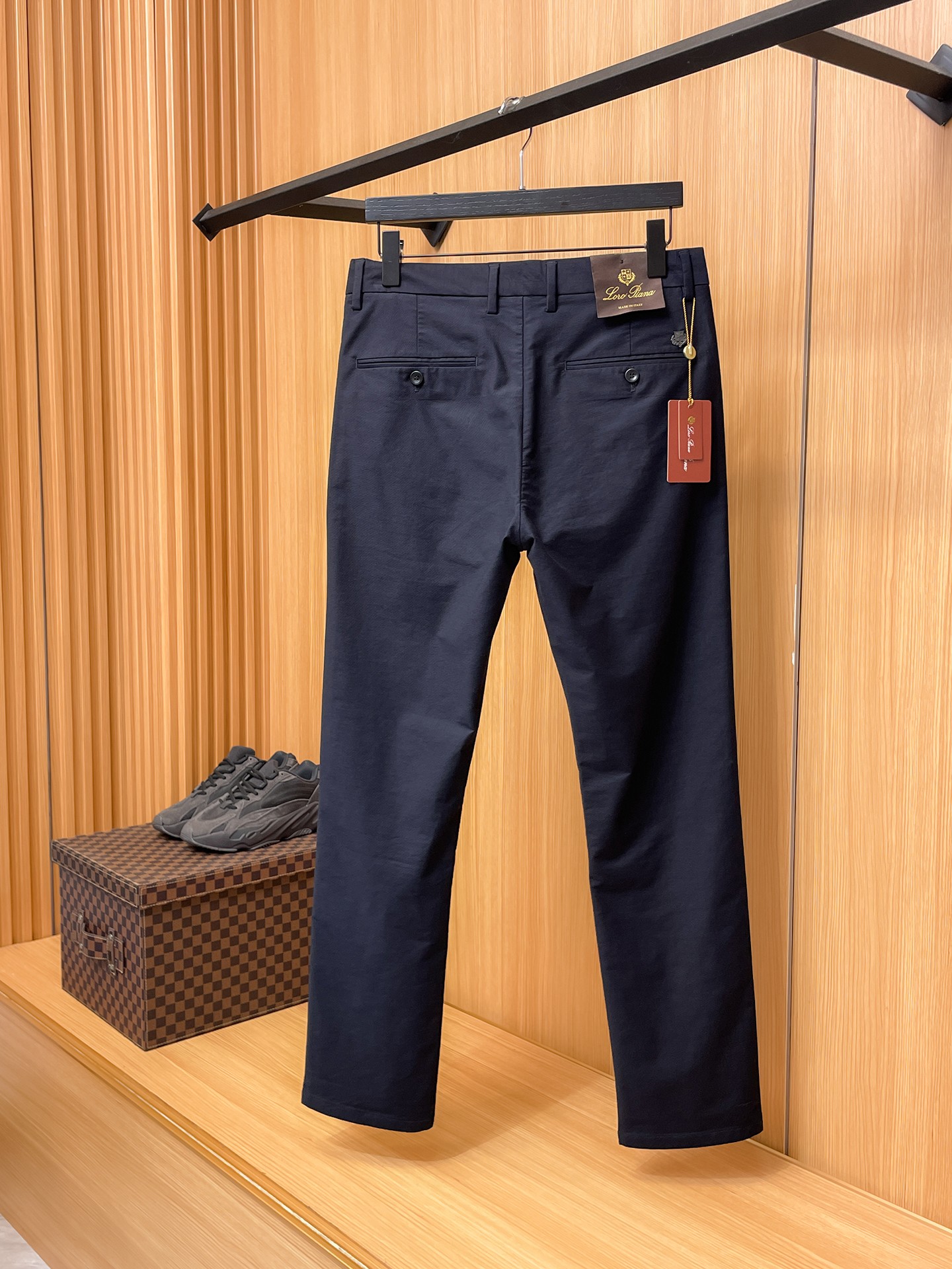 🇫🇷 loro Piana 原单休闲裤 2026新品，夏天新款 原版休闲裤 原版重工打造，品牌经典lOG