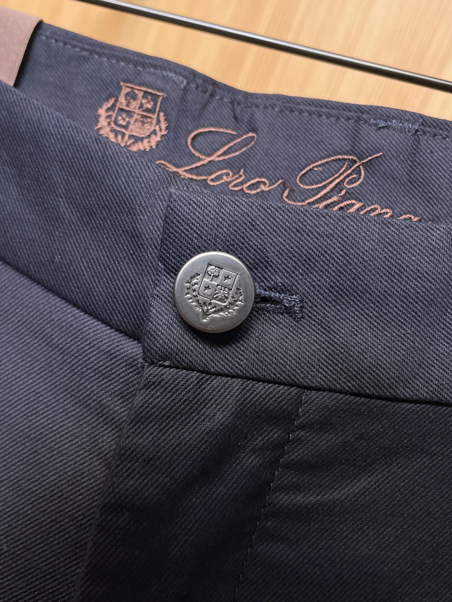 🇫🇷 loro Piana 原单休闲裤 2026新品，夏天新款 原版休闲裤 原版重工打造，品牌经典lOG