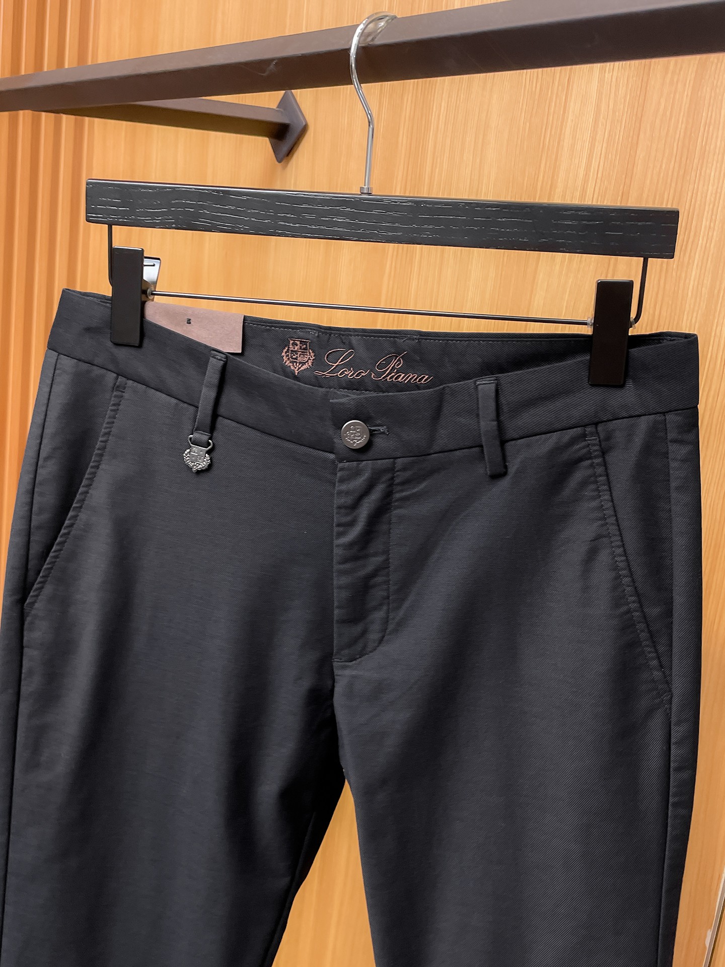 🇫🇷 loro Piana 原单休闲裤 2026新品，夏天新款 原版休闲裤 原版重工打造，品牌经典lOG