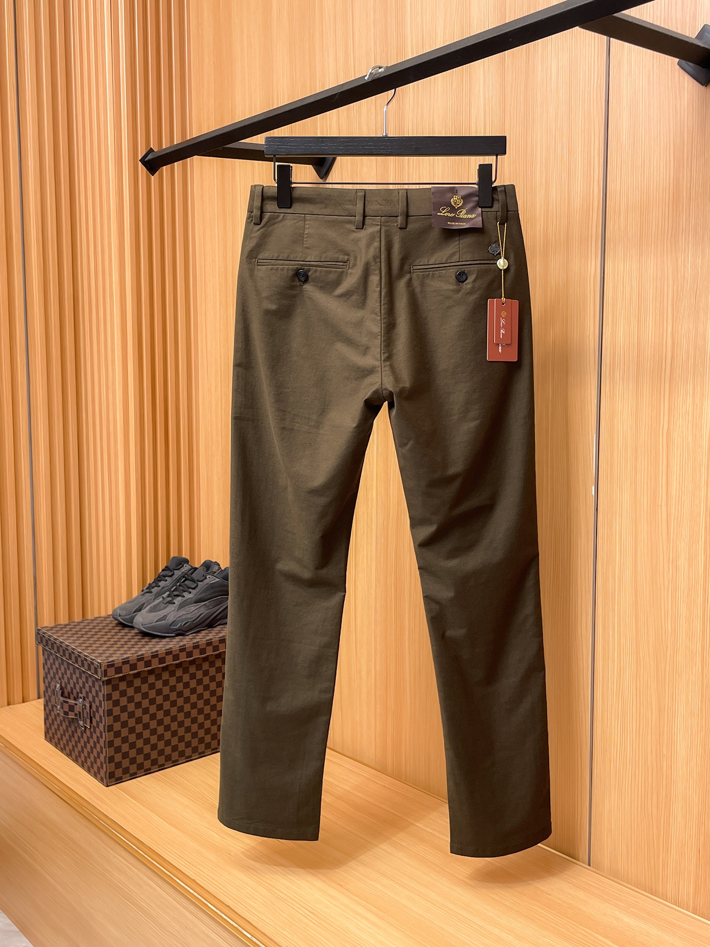 🇫🇷 loro Piana 原单休闲裤 2026新品，夏天新款 原版休闲裤 原版重工打造，品牌经典lOG
