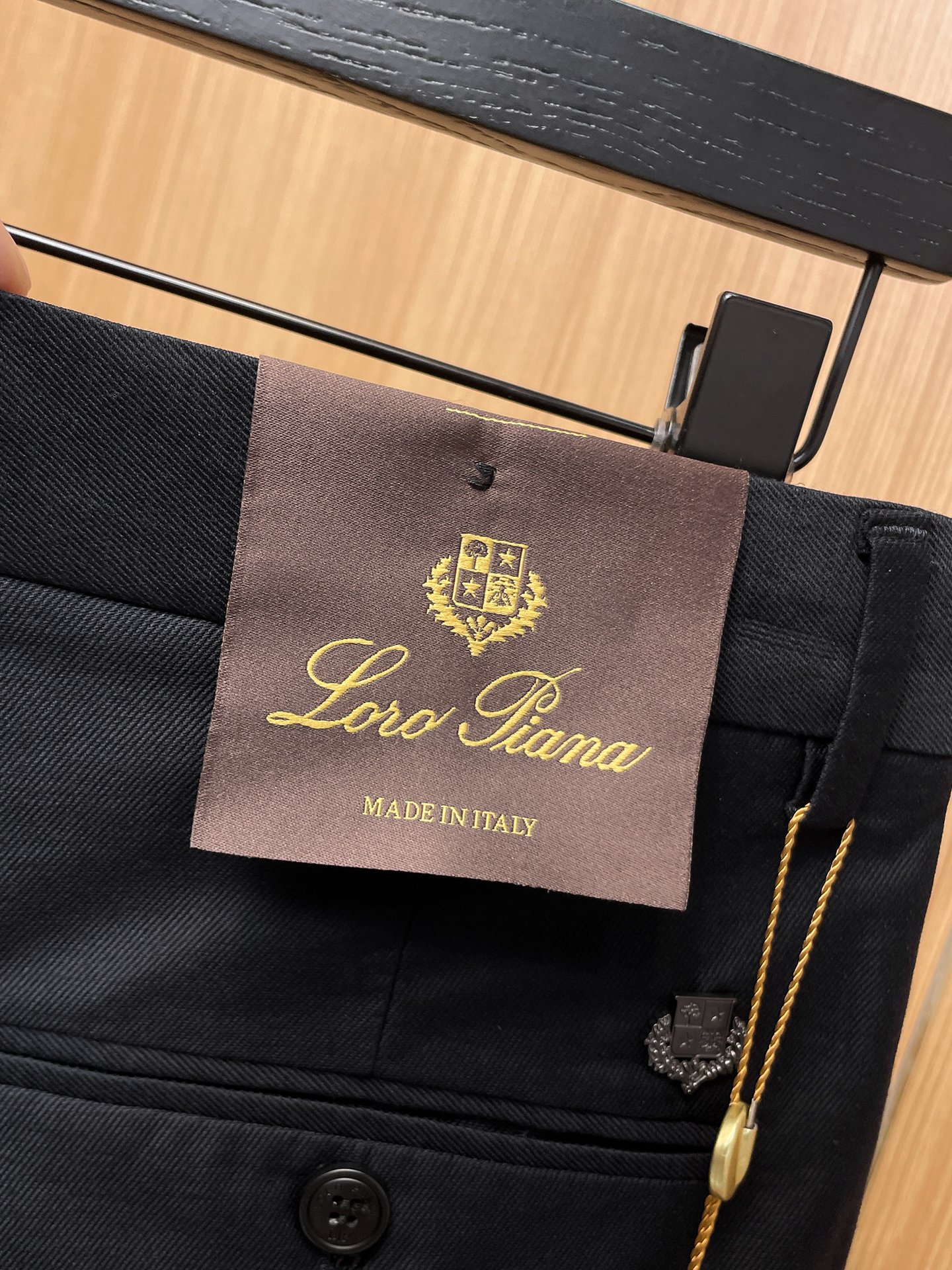 🇫🇷 loro Piana 原单休闲裤 2026新品，夏天新款 原版休闲裤 原版重工打造，品牌经典lOG