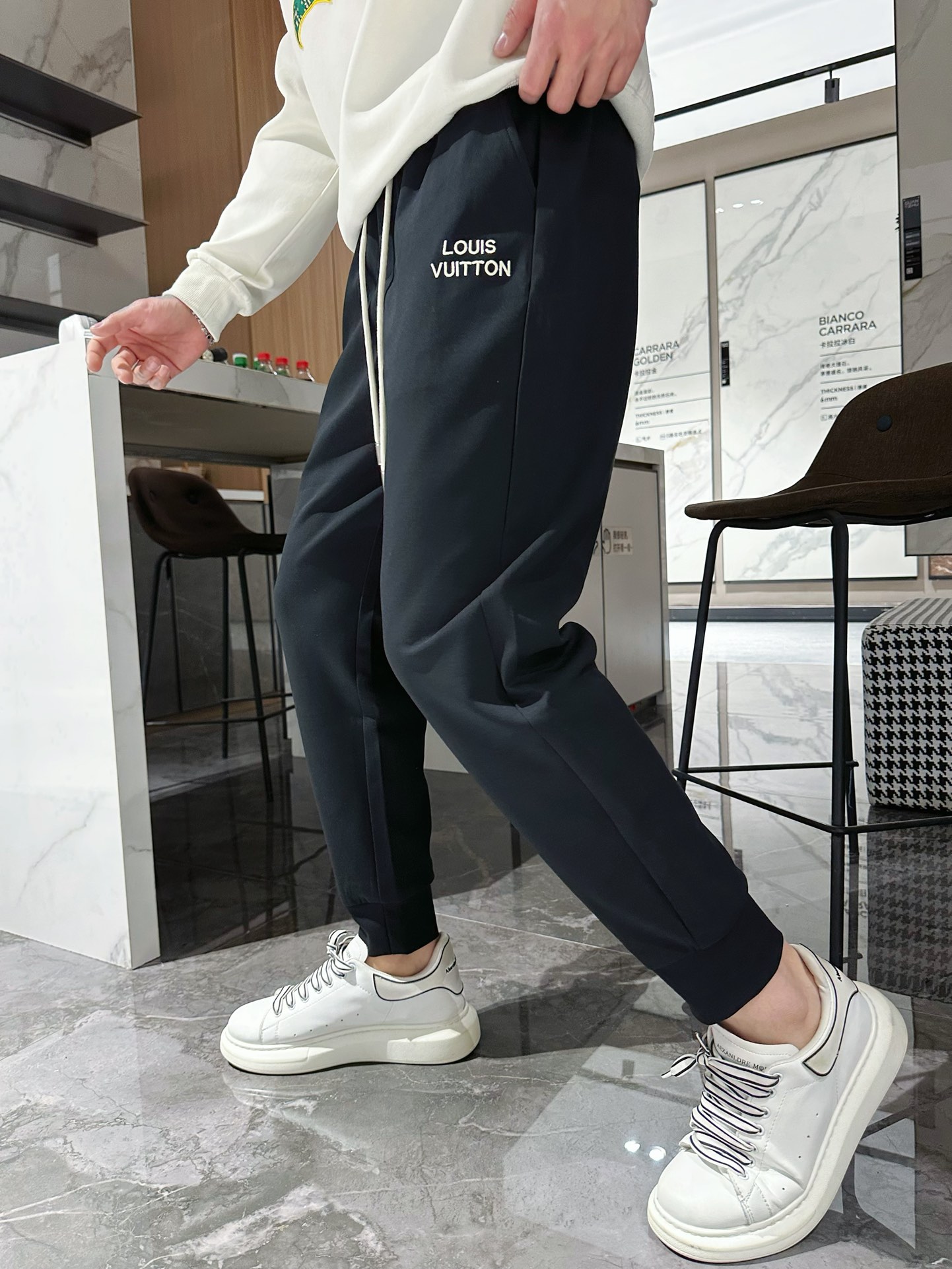 Louis Vuitton Clothing Pants & Trousers Spring/Summer Collection Casual