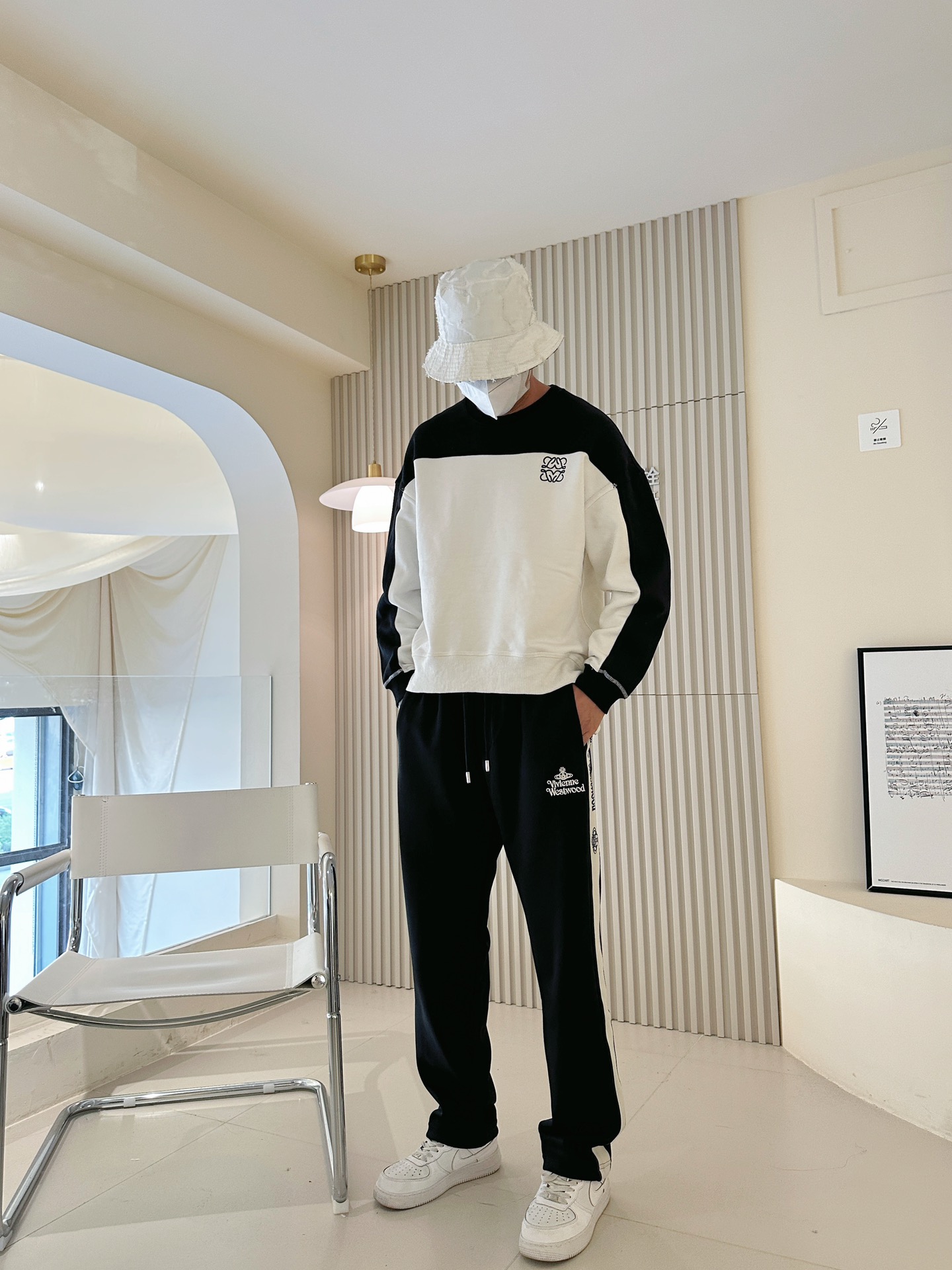  西太后  顶级货品🐮 🆕2025春夏新款休闲裤！官网同步发售。品牌经典LOGO休闲裤 ，定制面料，舒