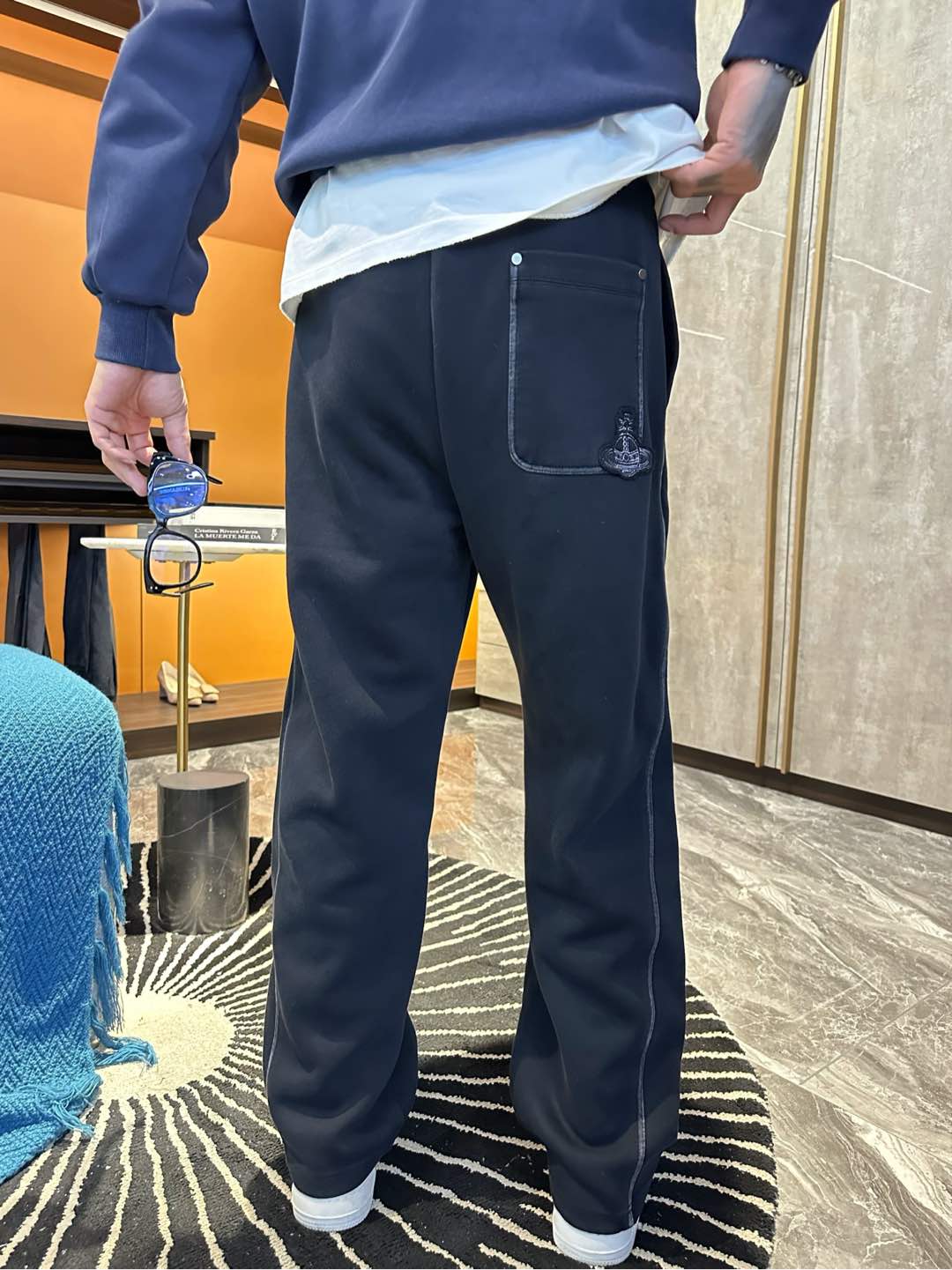   西太后  顶级货品🐮🆕2025春夏新款休闲裤！官网同步发售。品牌经典LOGO休闲裤 ，定制面料，舒适