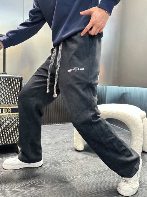 Balenciaga Men's Logo Print Casual Pants - Comfortable and Stylish 1 Balenciaga Men's Logo Print Casual Pants - Comfortable and Stylish