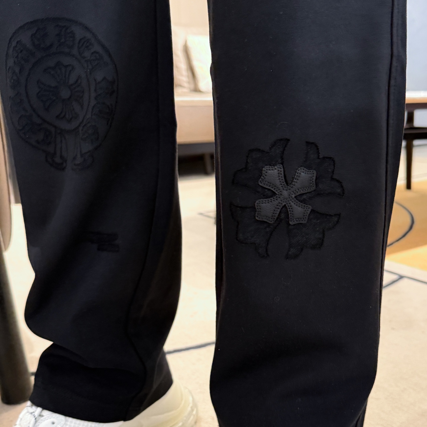   克罗心  顶级货品🐮 🆕2025春夏新款休闲裤！官网同步发售。品牌经典LOGO休闲裤 ，定制面料，舒