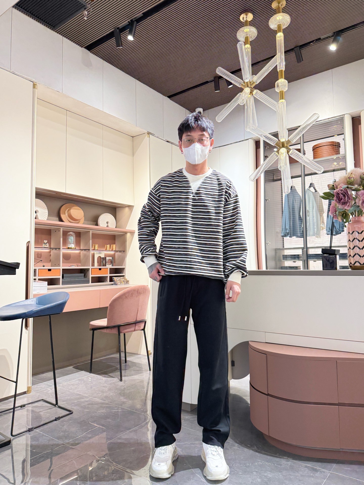   蒙口  顶级货品🐮🆕2025春夏新款休闲裤！官网同步发售。品牌经典LOGO休闲裤 ，定制面料，舒适度