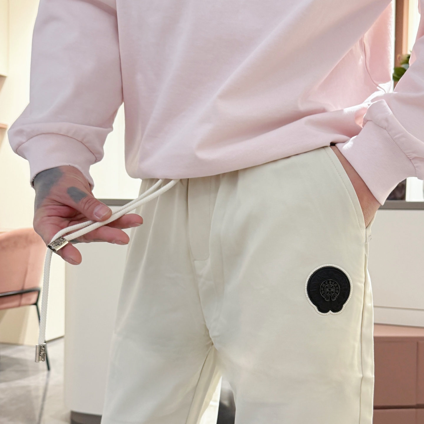   克罗心  顶级货品🐮 🆕2025春夏新款休闲裤！官网同步发售。品牌经典LOGO休闲裤 ，定制面料，舒