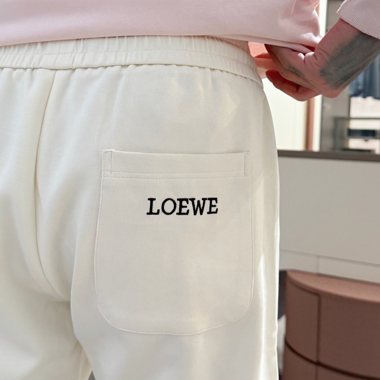   罗意威  顶级货品🐮 🆕2025春夏新款休闲裤！官网同步发售。品牌经典LOGO休闲裤 ，定制面料，舒