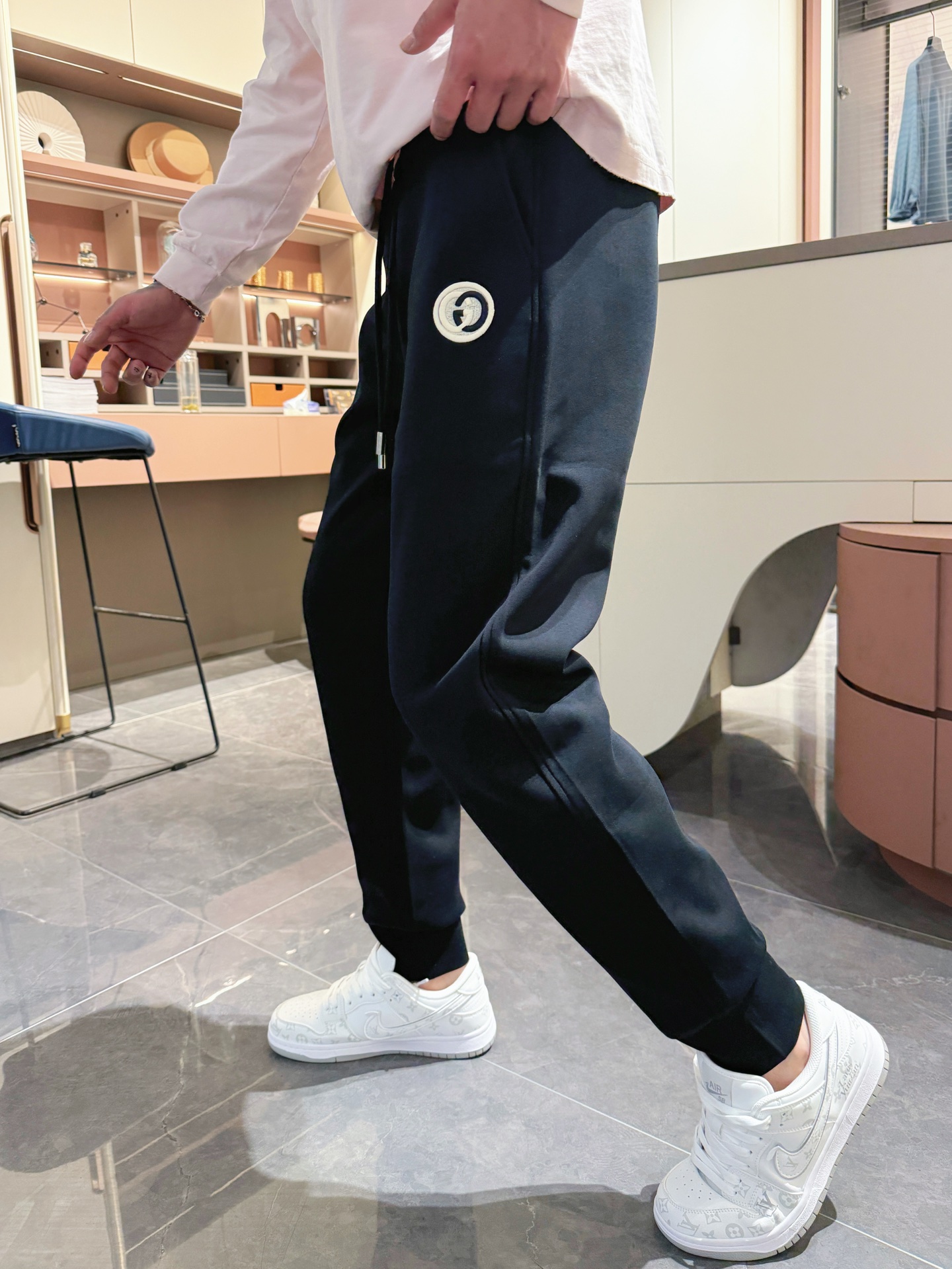   古奇  顶级货品🐮 🆕2025春夏新款休闲裤！官网同步发售。品牌经典LOGO休闲裤 ，定制面料，舒适