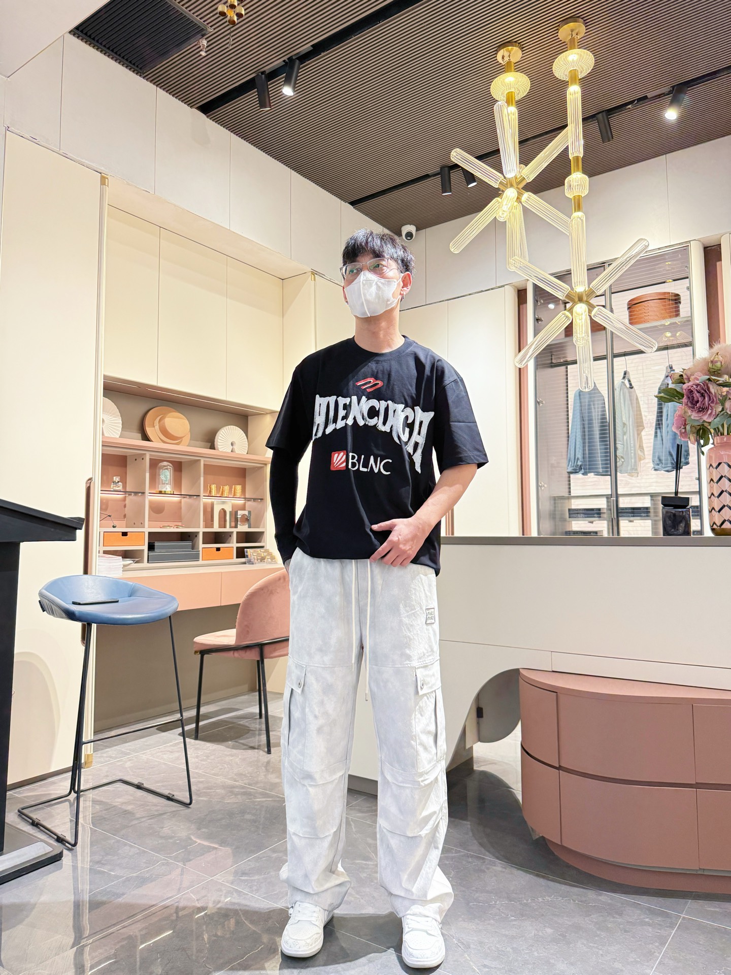   MIU  顶级货品🐮 🆕2025春夏新款休闲裤！官网同步发售。品牌经典LOGO休闲裤 ，定制面料，舒
