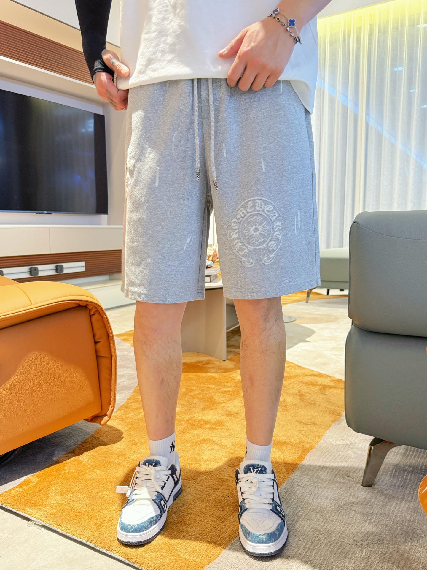 克罗心  顶级货品🐮🆕2025夏季新款休闲短裤！官网同步发...