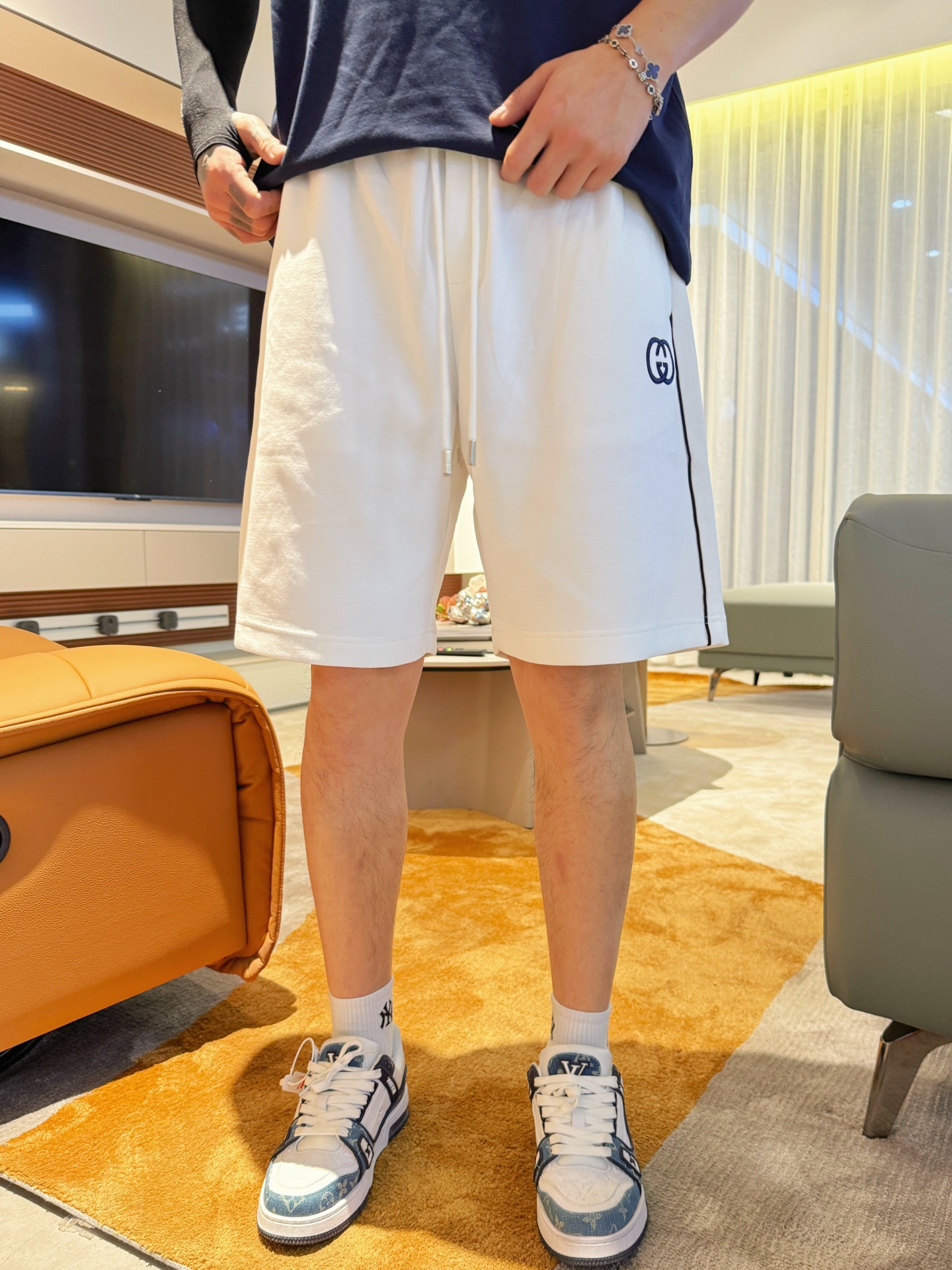 Gucci  休闲短裤服装 2