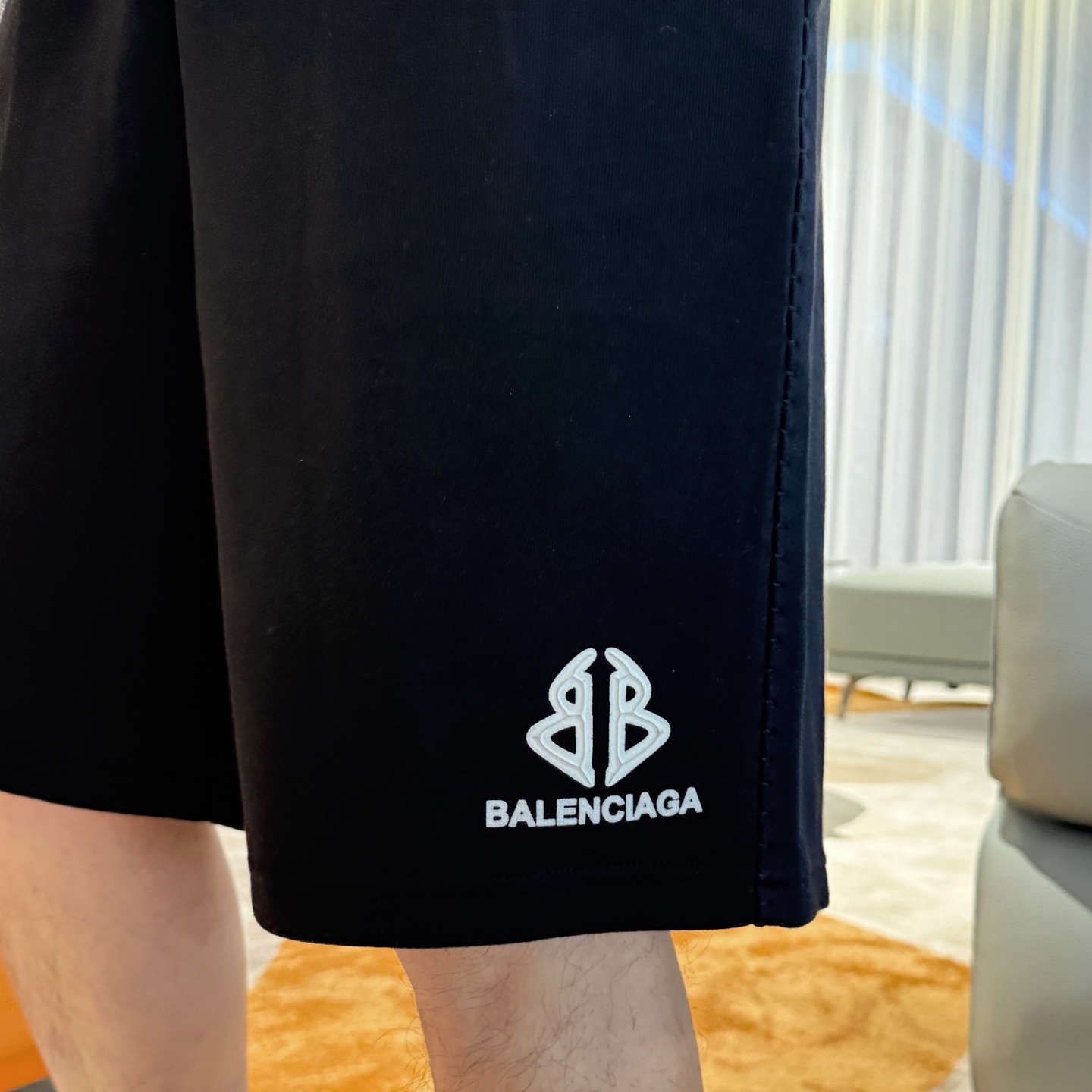 Balenciaga  休闲短裤服装 7