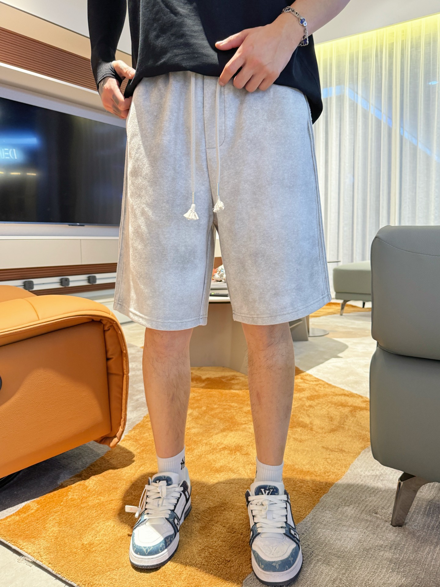 Balenciaga  休闲短裤服装 2