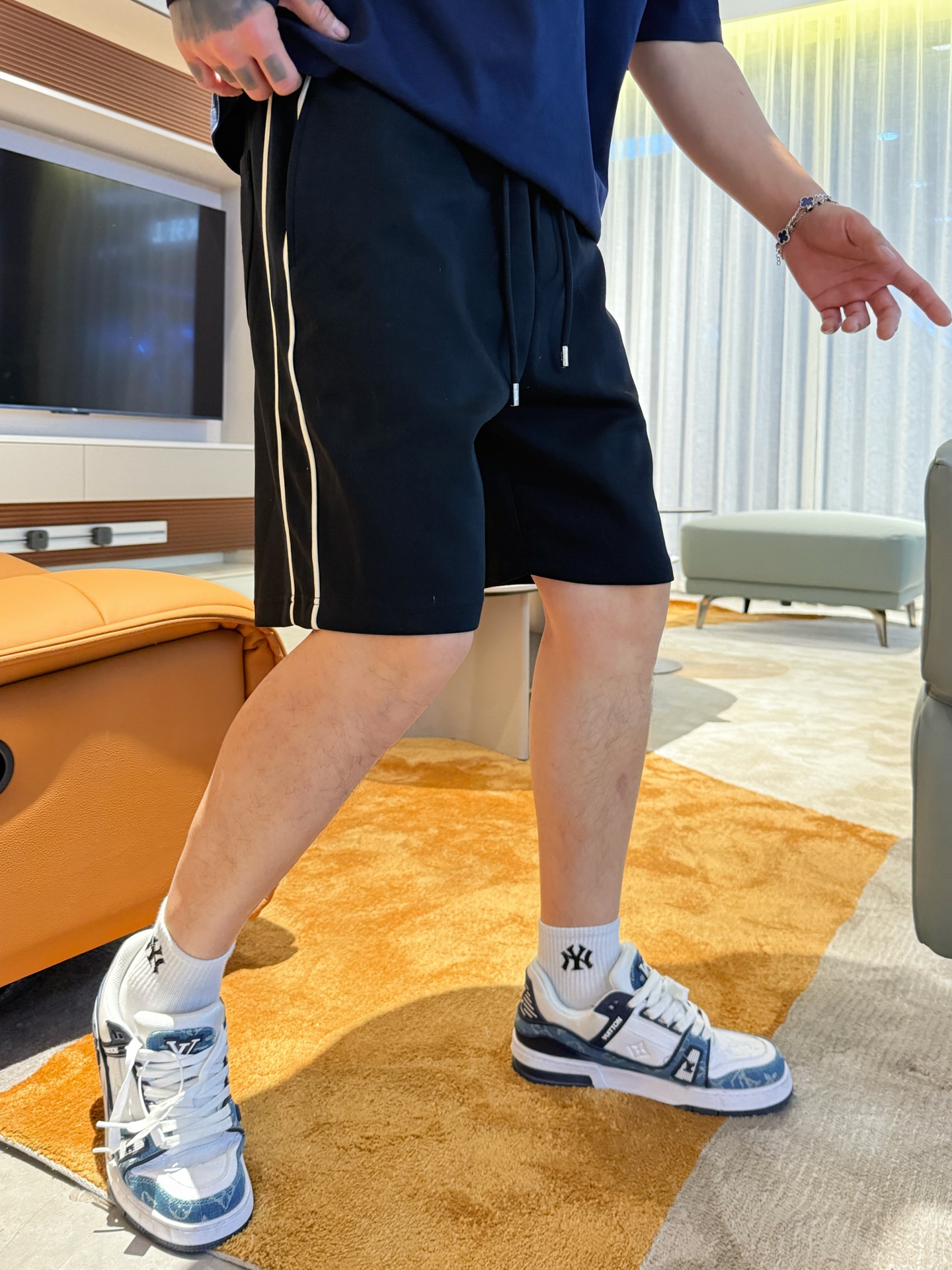 Dior  休闲短裤服装 3