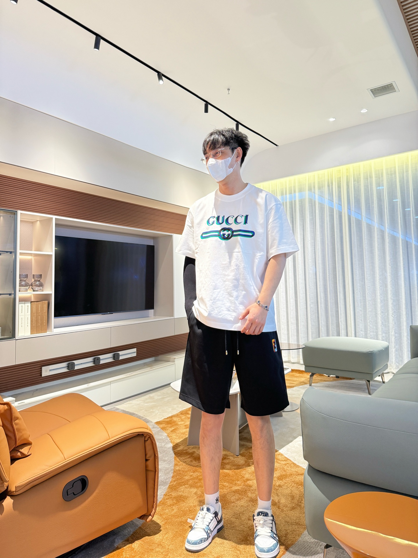 Fendi  休闲短裤服装 5