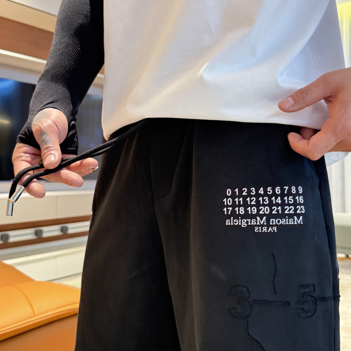 Maison Margiela  休闲短裤服装 6