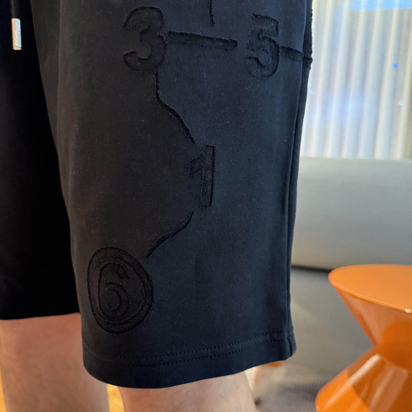 Maison Margiela  休闲短裤服装 9