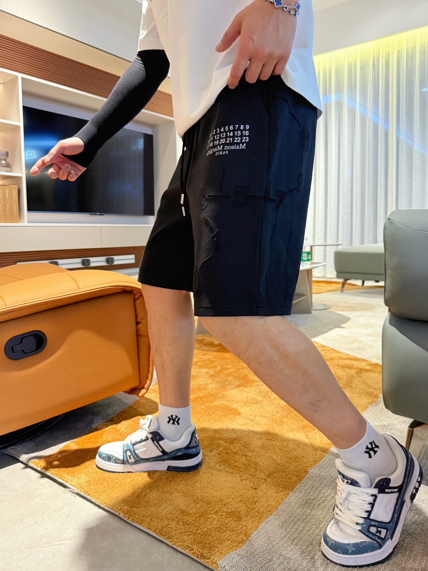 Maison Margiela  休闲短裤服装 2