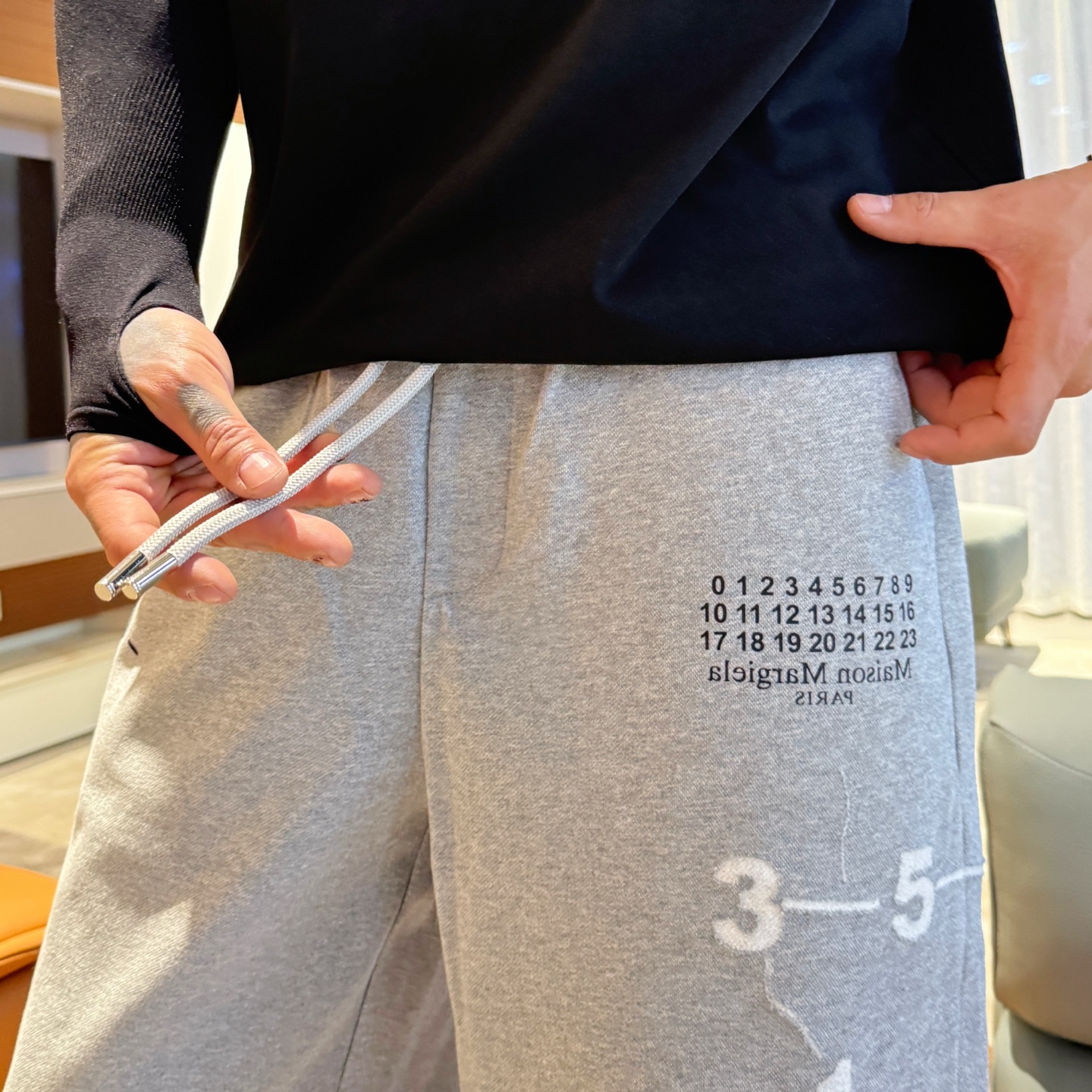 Maison Margiela  休闲短裤服装 6