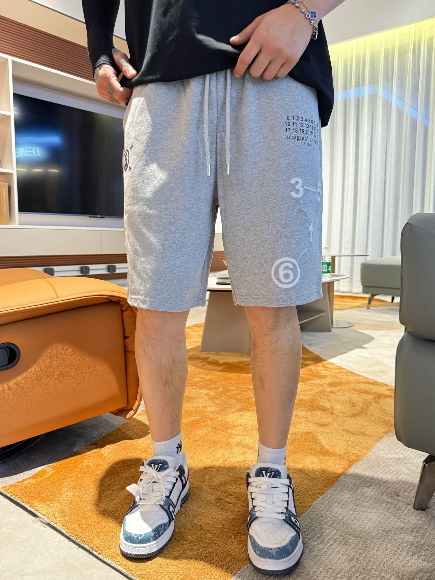 马吉拉  顶级货品🐮🆕2025夏季新款休闲短裤！官网同步发...