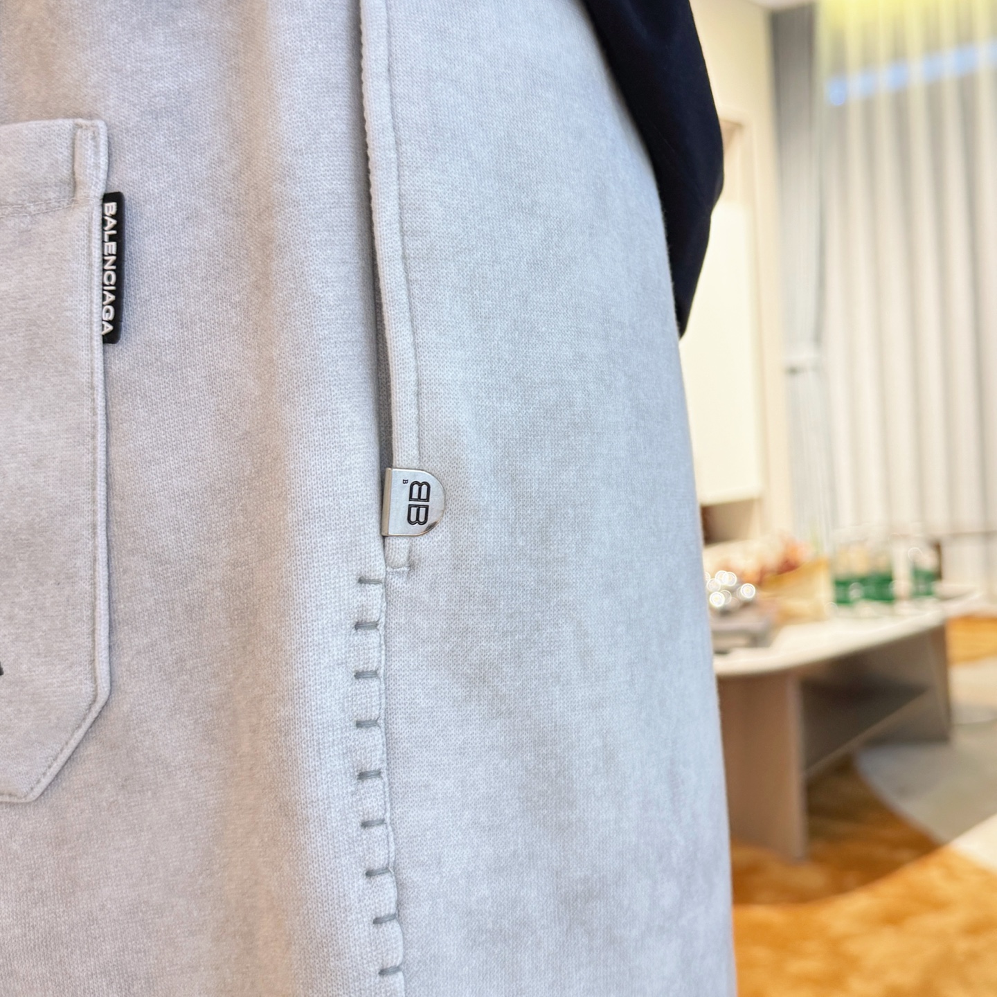 Balenciaga  休闲短裤服装 9