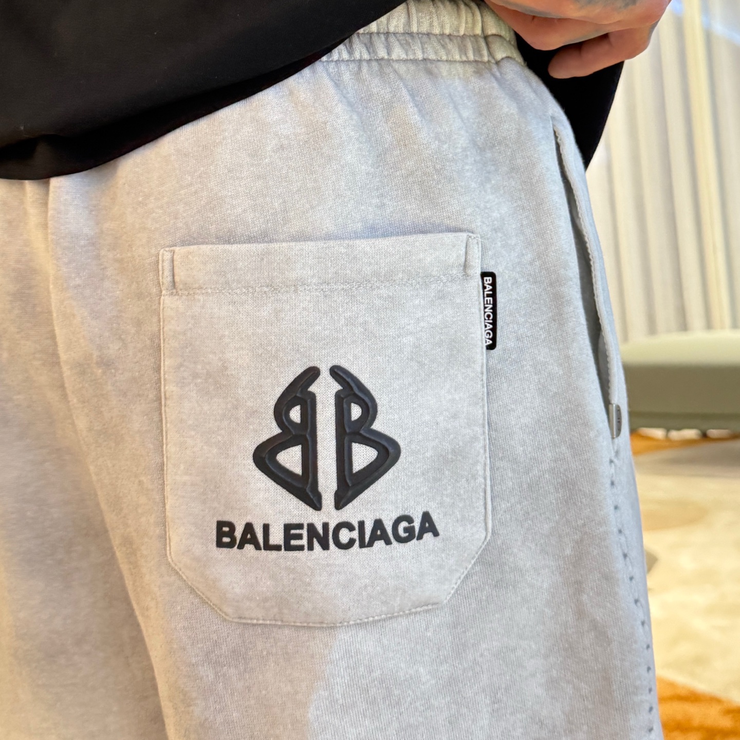 Balenciaga  休闲短裤服装 8