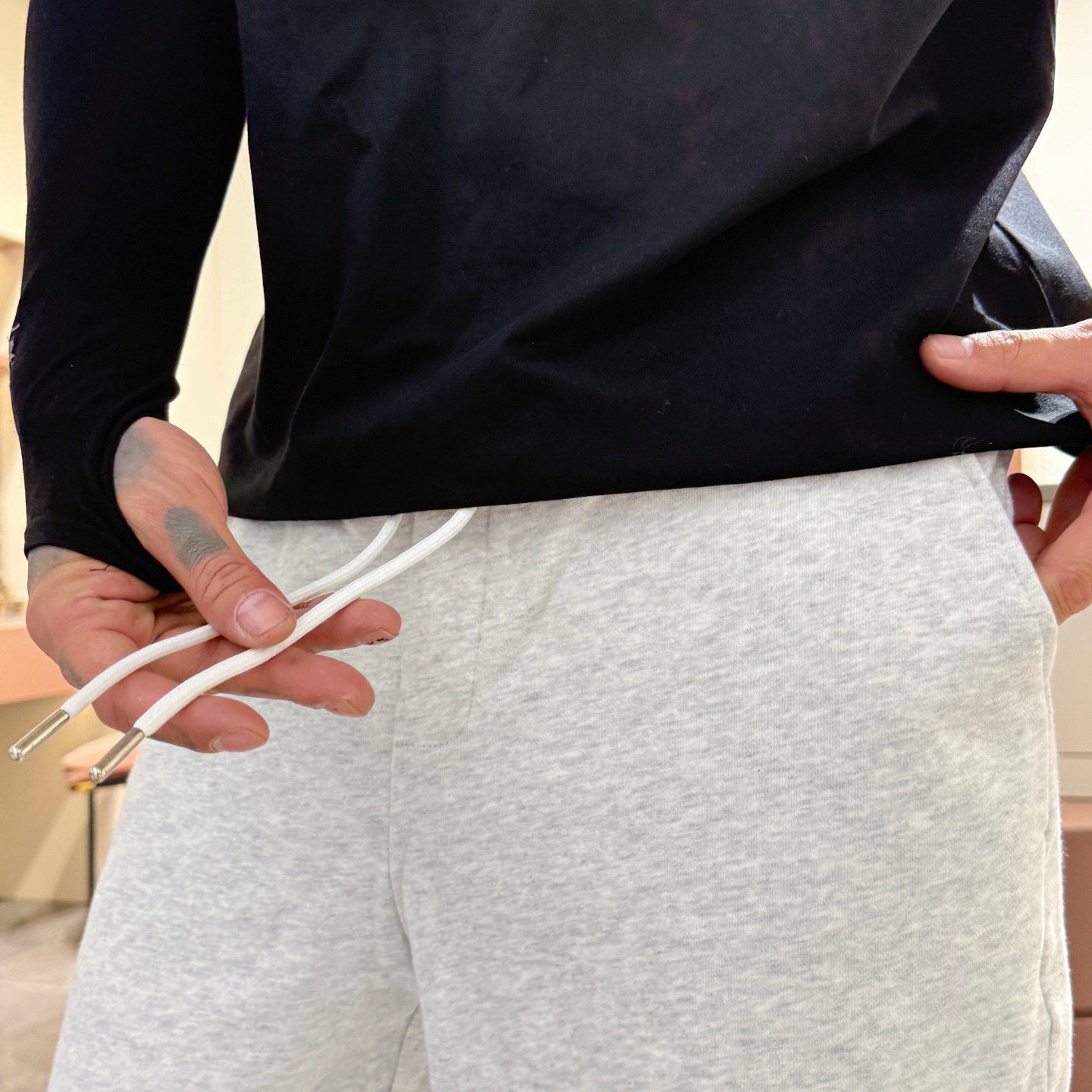 Lulu 顶级货品🐮🆕2025夏季新款休闲短裤！官网同步发售。品牌经典LOGO休闲裤 ，定制面料，舒适度